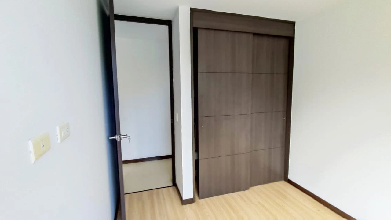 apartamento en arriendo sector superior padre marianito