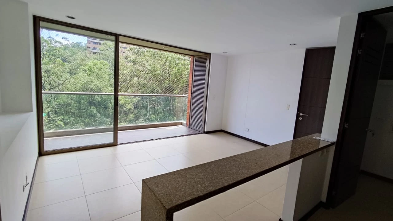 apartamento en arriendo sector superior padre marianito