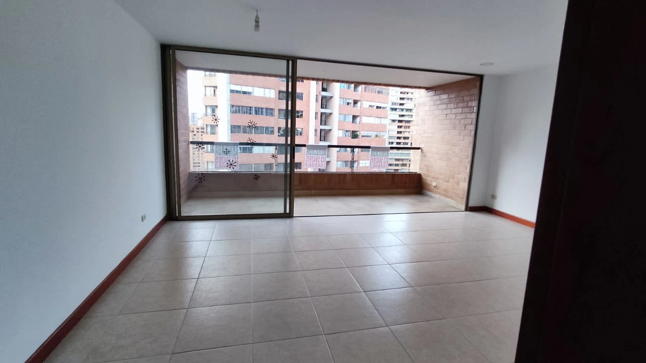 apartamento en arriendo sector superior Loma de los Parra