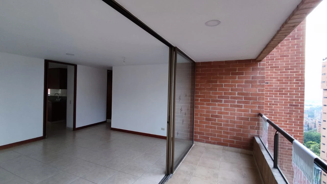 apartamento en arriendo sector superior Loma de los Parra