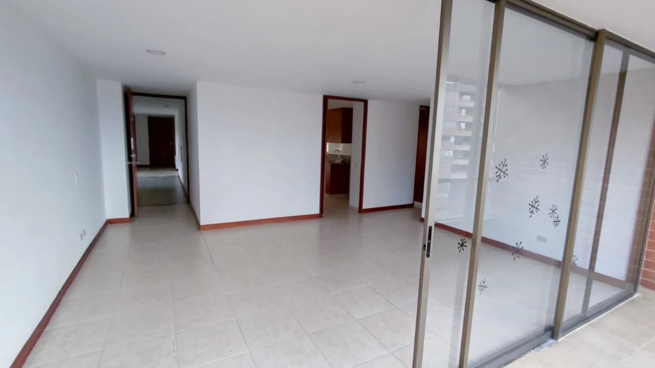 apartamento en arriendo sector superior Loma de los Parra
