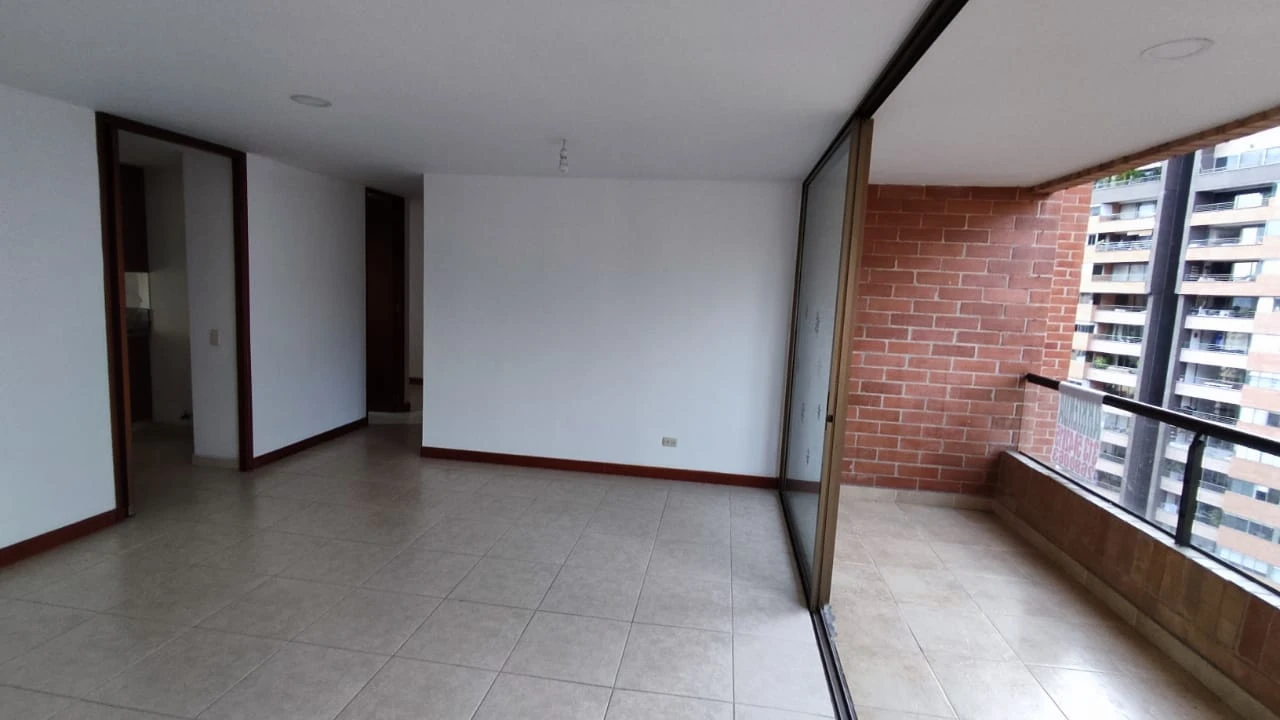 apartamento en arriendo sector superior Loma de los Parra