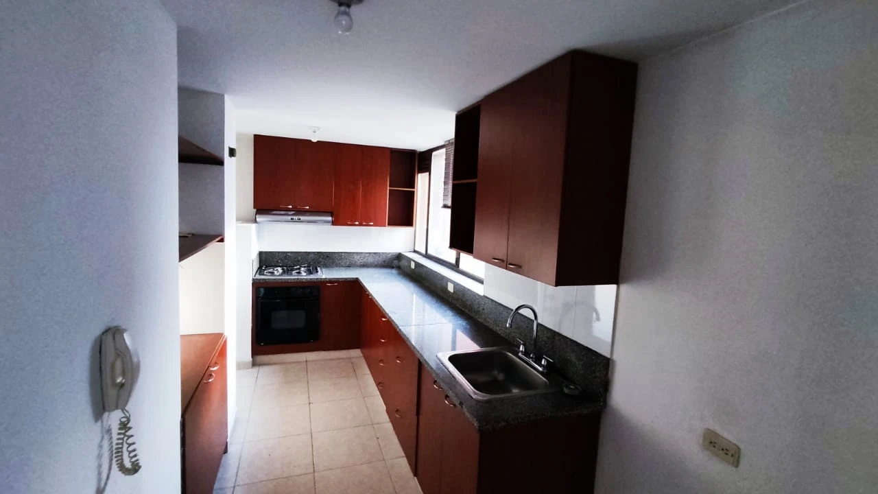 apartamento en arriendo sector superior Loma de los Parra