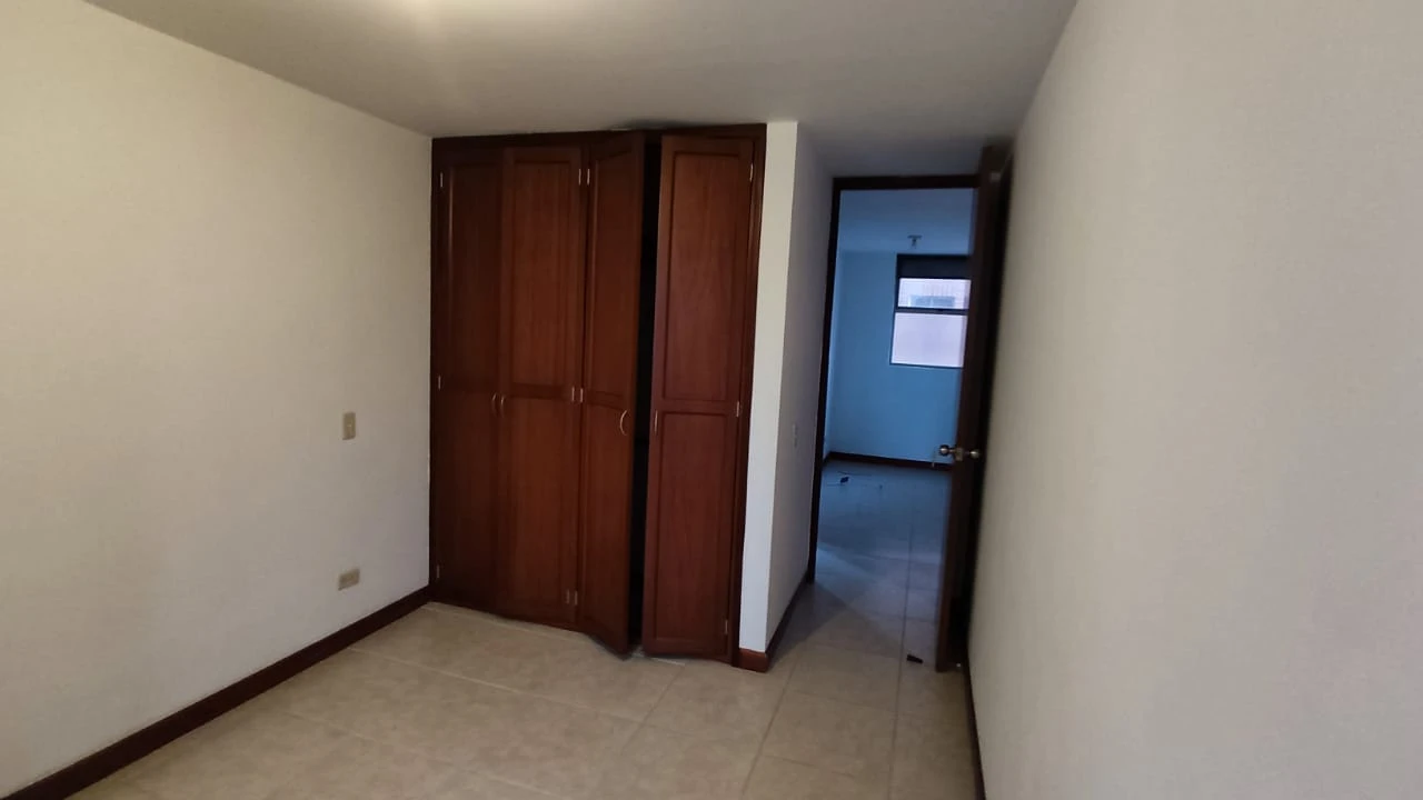 apartamento en arriendo sector superior Loma de los Parra