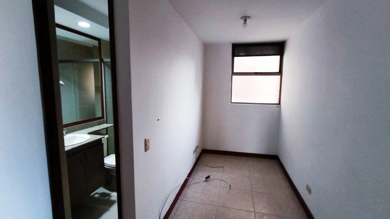 apartamento en arriendo sector superior Loma de los Parra