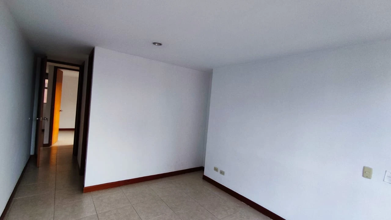apartamento en arriendo sector superior Loma de los Parra