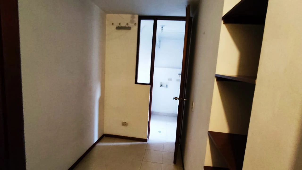 apartamento en arriendo sector superior Loma de los Parra