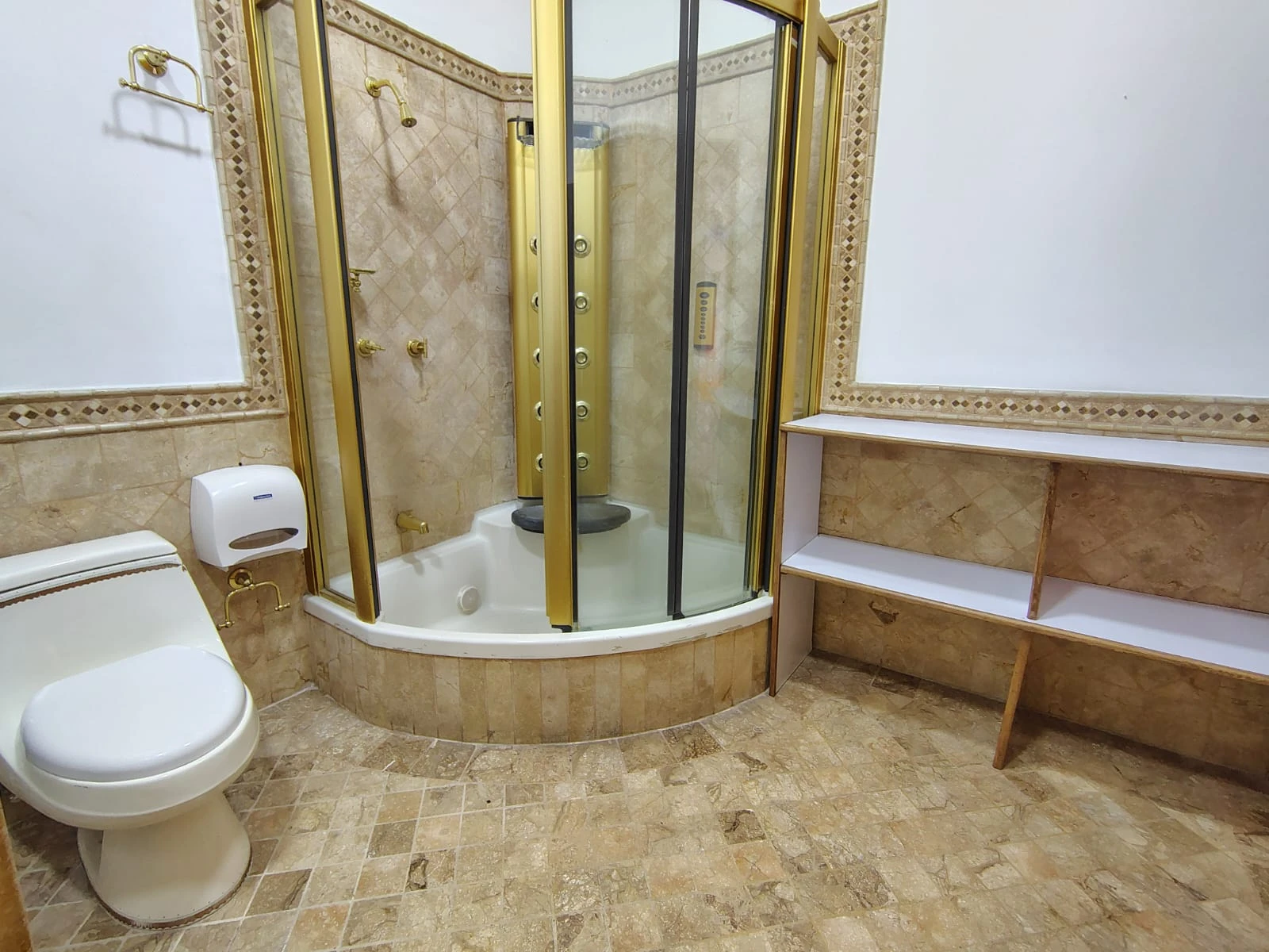 Casa en arriendo sector San Lucas