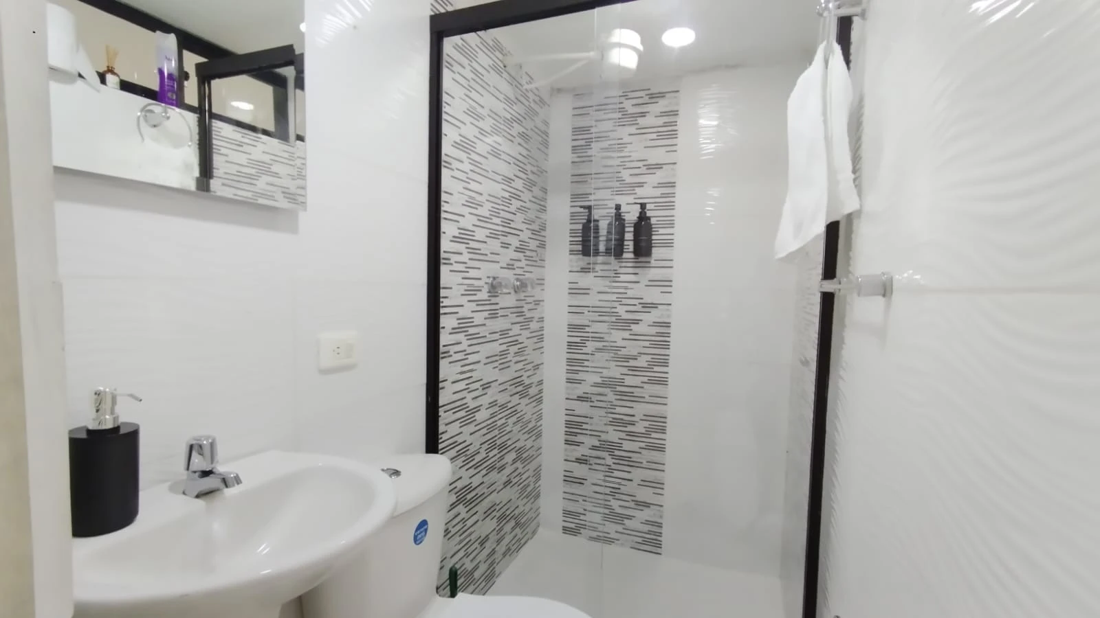 Apartamento Amoblado en Arriendo  sector, Miravalle Medellin