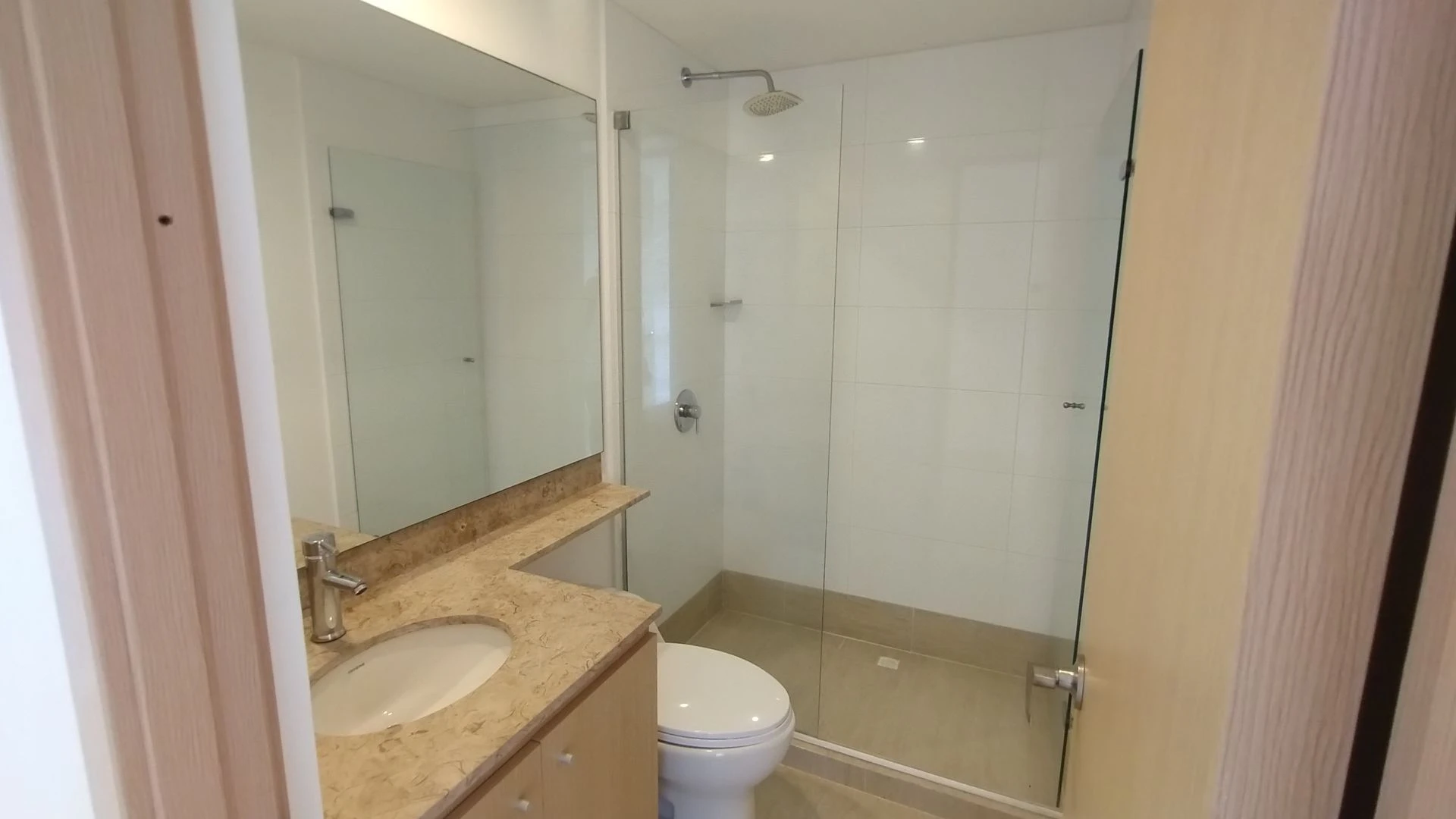 APARTAMENTO EN ARRIENDO CERCA DE BUENAVISTA