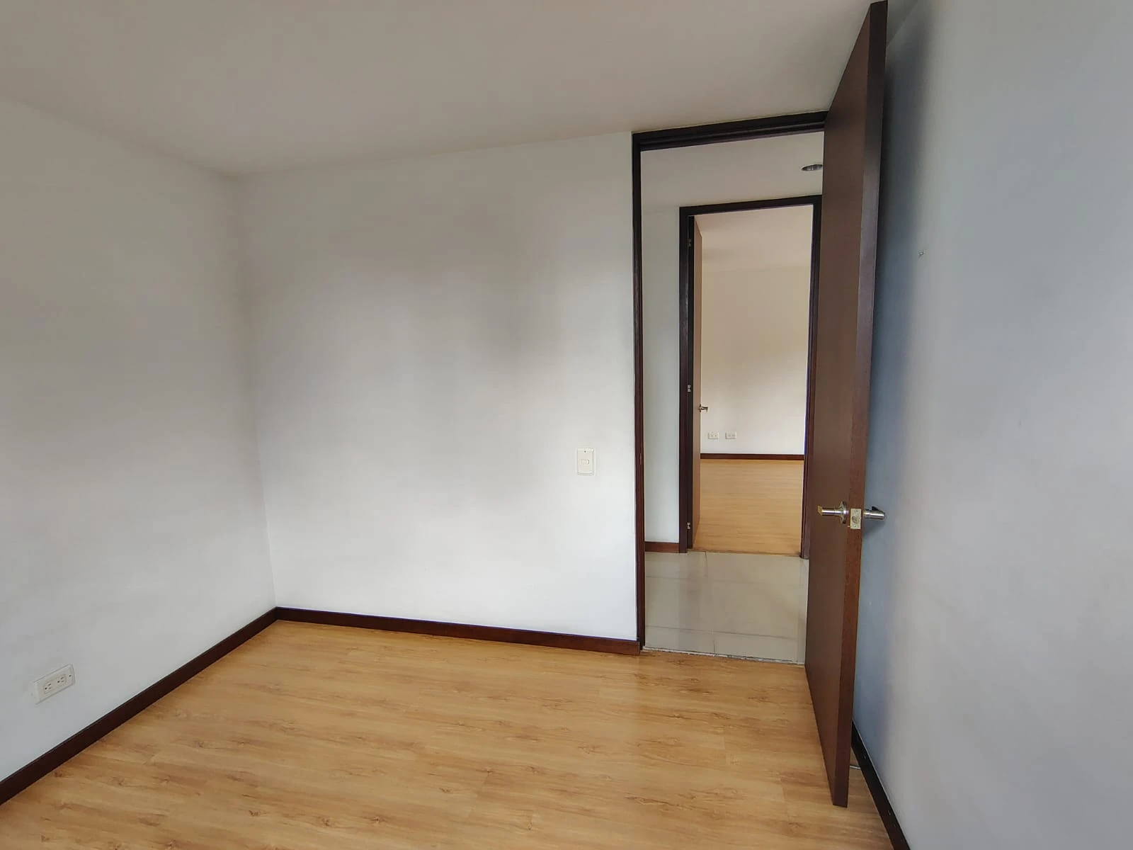 Apartamento en arriendo sector Loma del Encierro 
