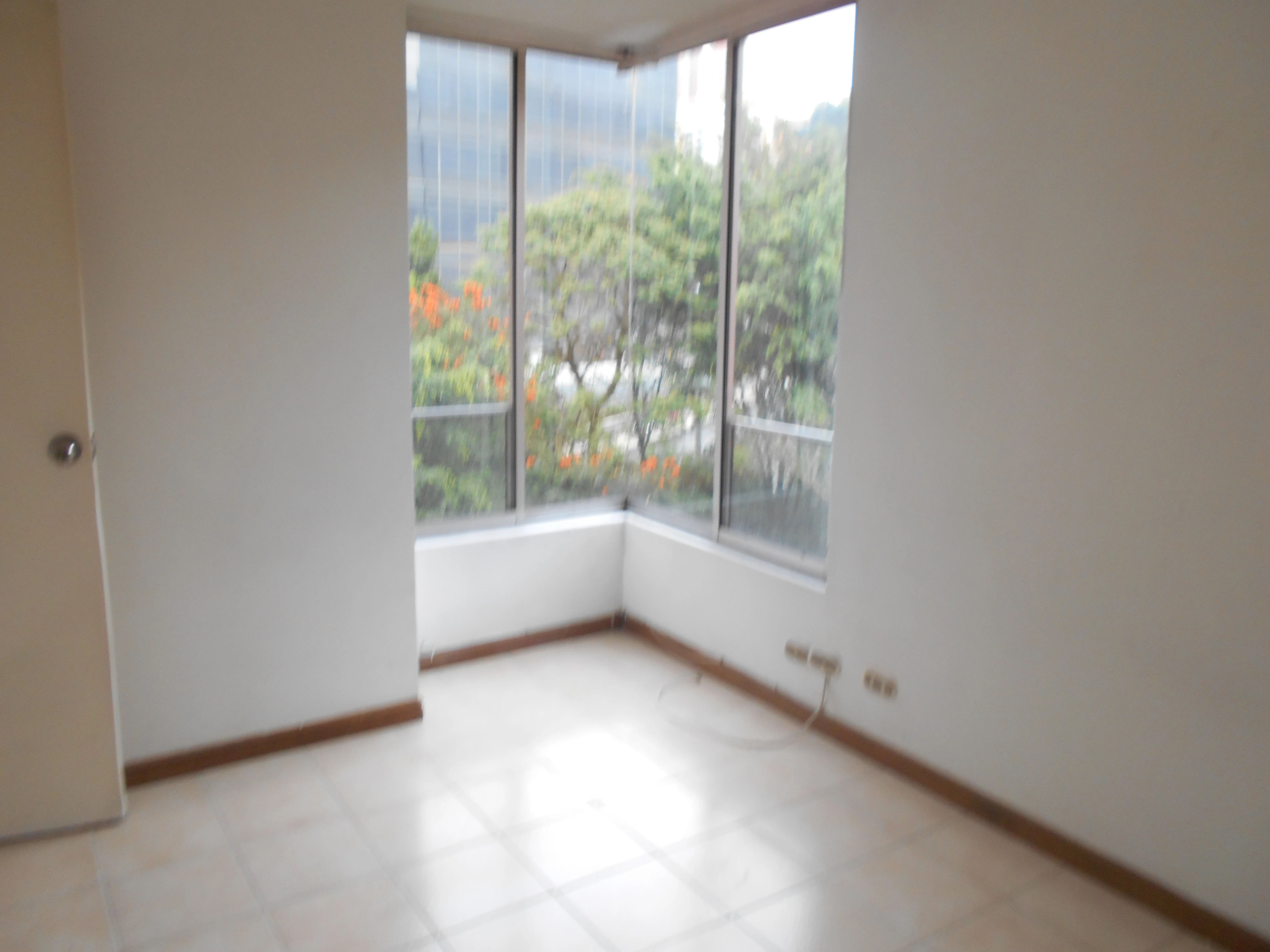 Apartamento en arriendo Sector loma de San Julian 