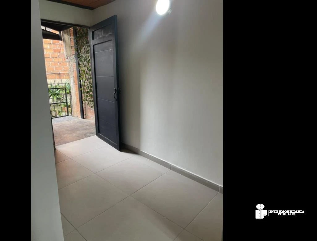 Aparta Estudio en Arriendo sector Tesoro la Virgen