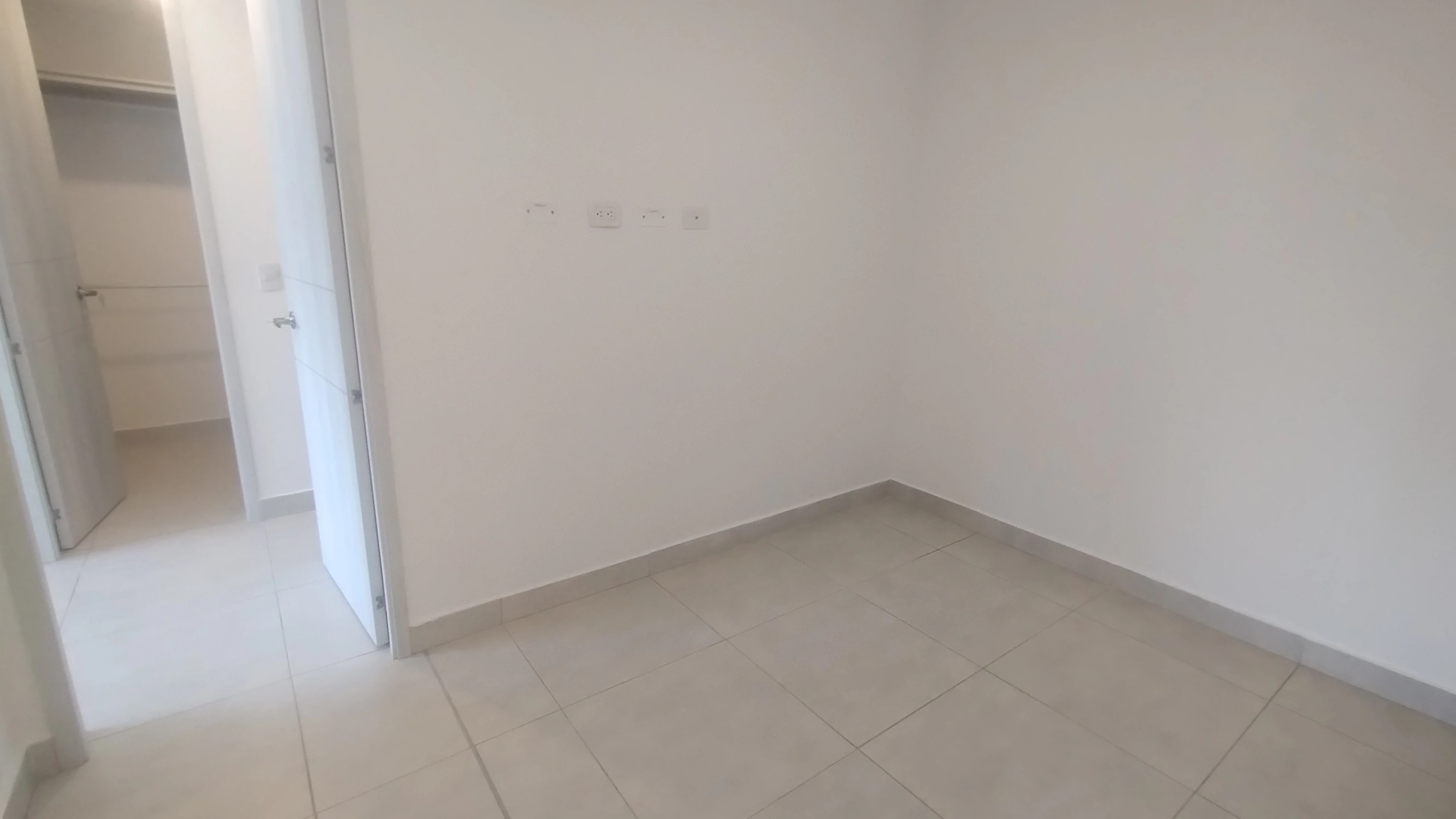 APARTAMENTO PARA ARRIENDO CERCA DE BUENAVISTA 