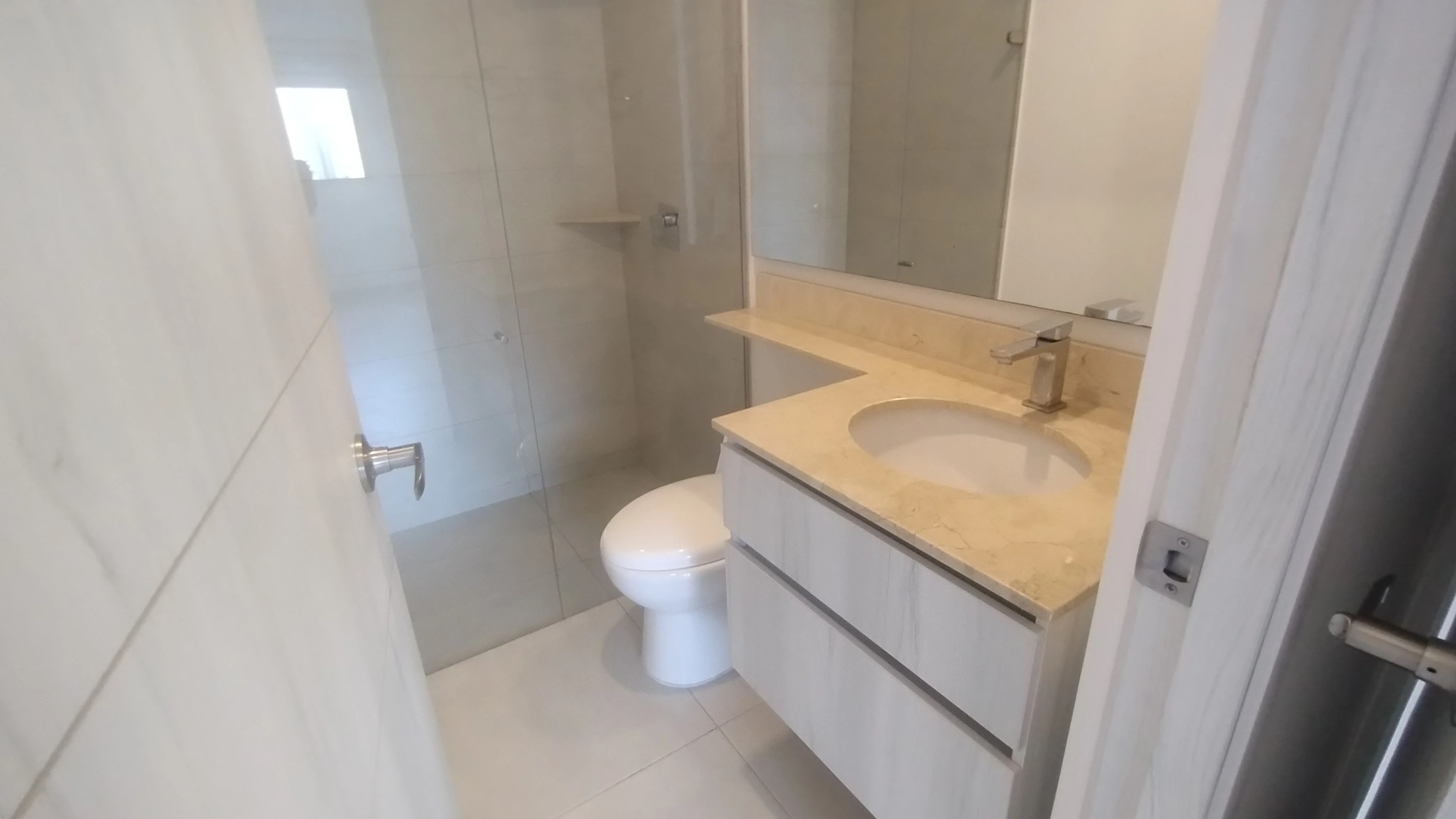 APARTAMENTO PARA ARRIENDO CERCA DE BUENAVISTA 