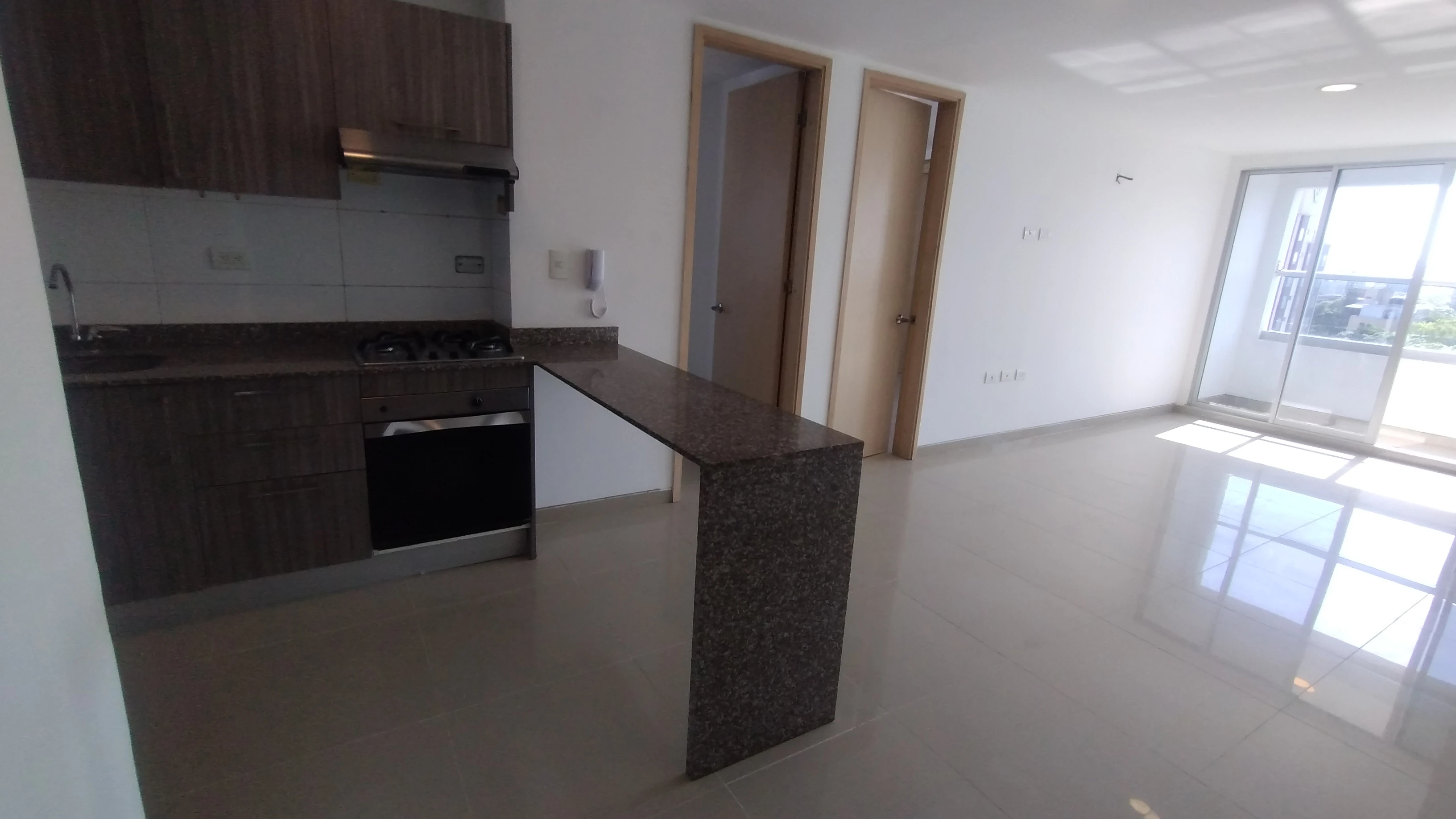 APARTAMENTO EN ARRIENDO EN SAN VICENTE 