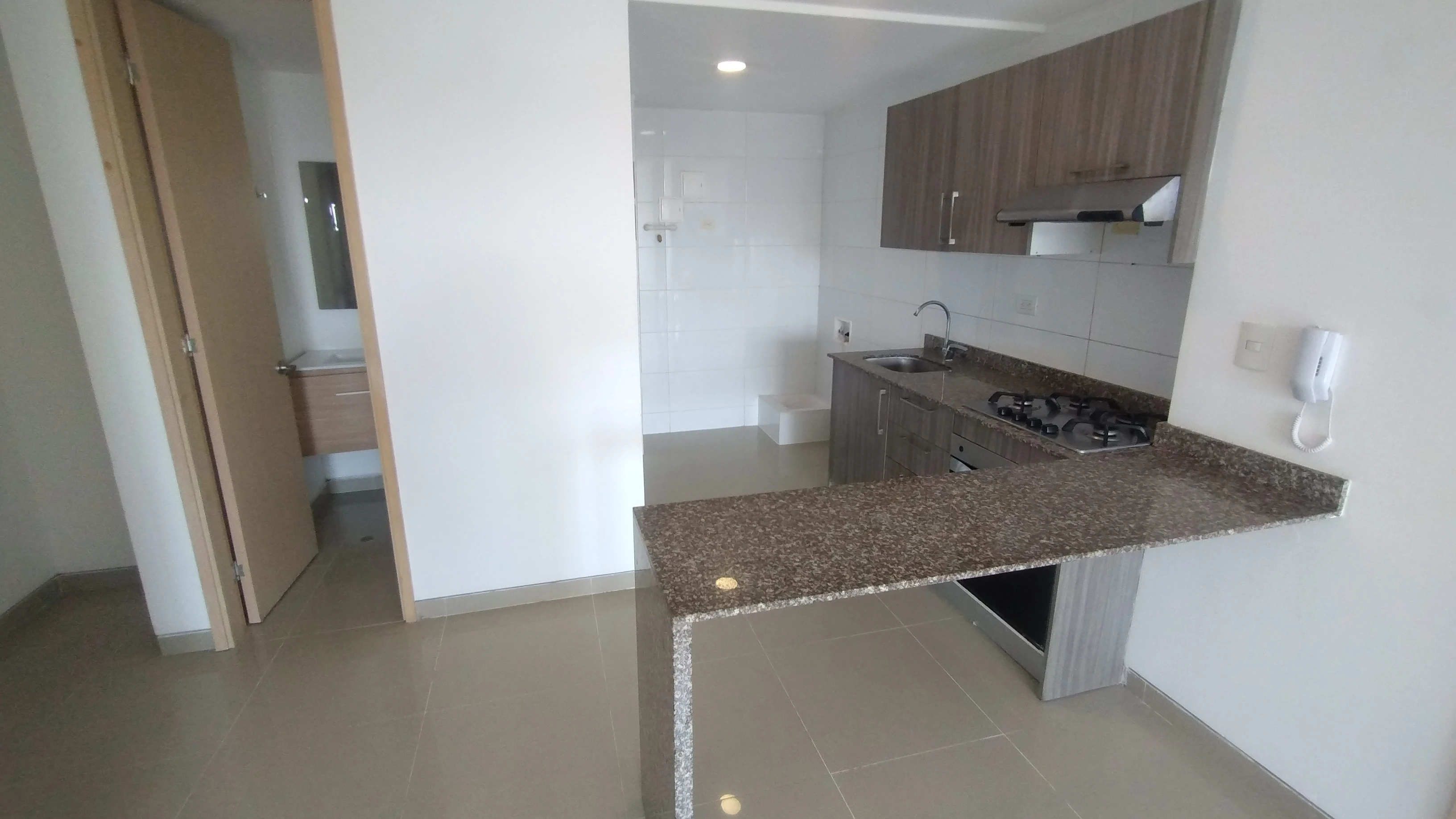 APARTAMENTO EN ARRIENDO EN SAN VICENTE 