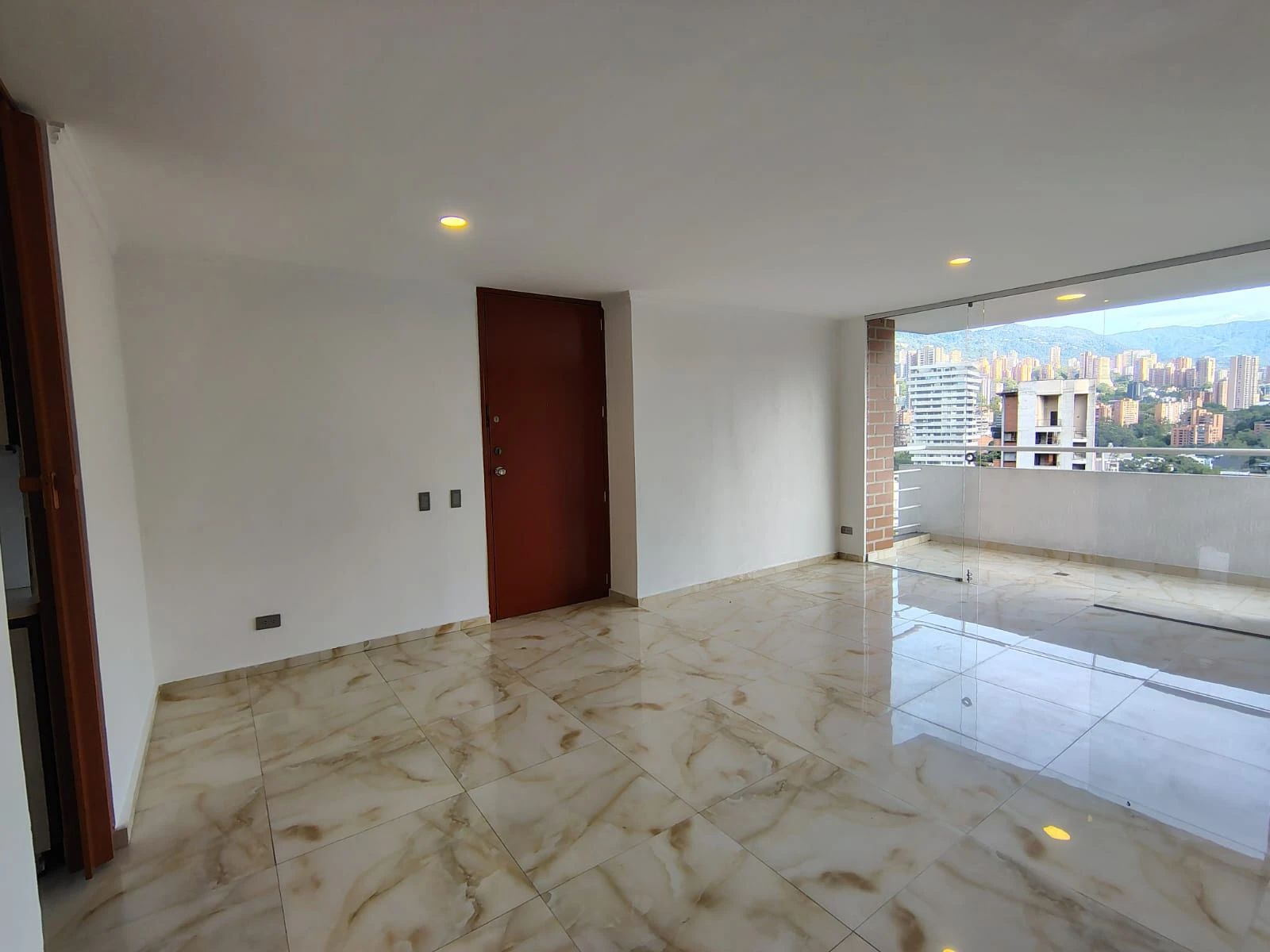 Apartamento en arriendo sector Lalinde