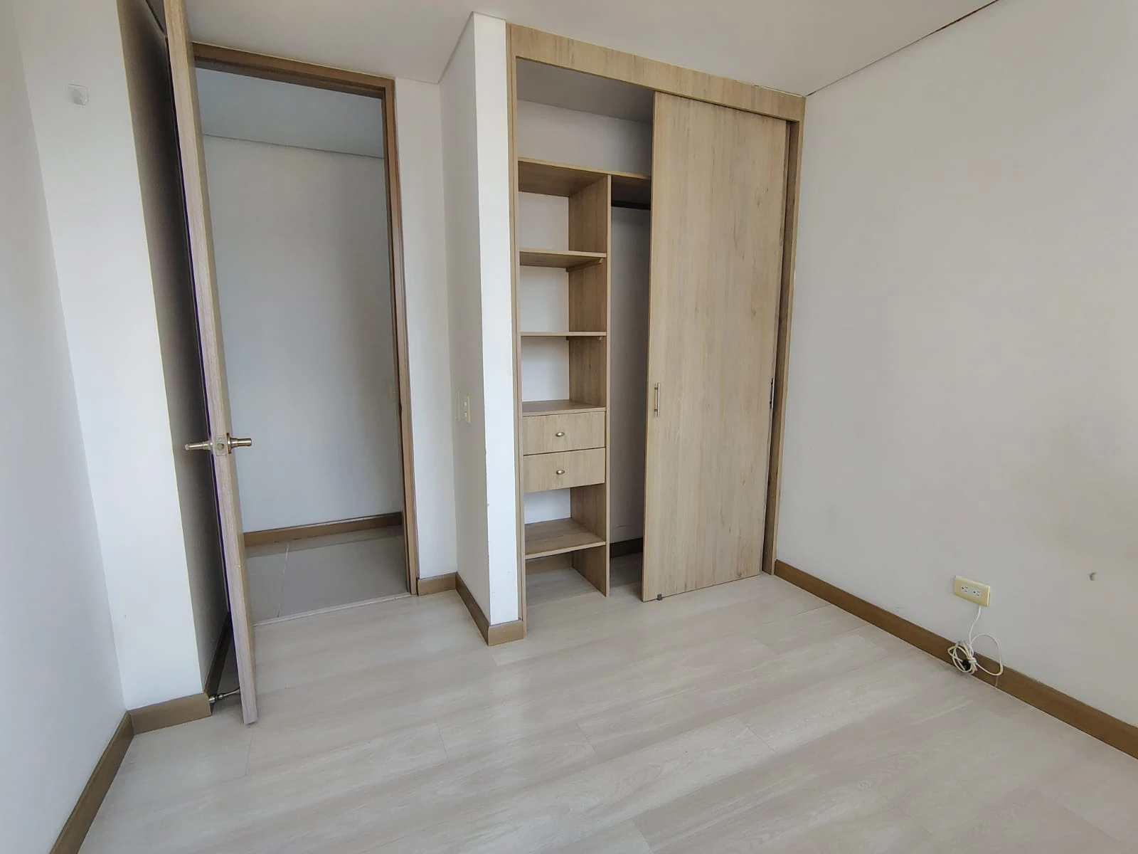 Apartamento en arriendo sector Loma del Esmeraldal