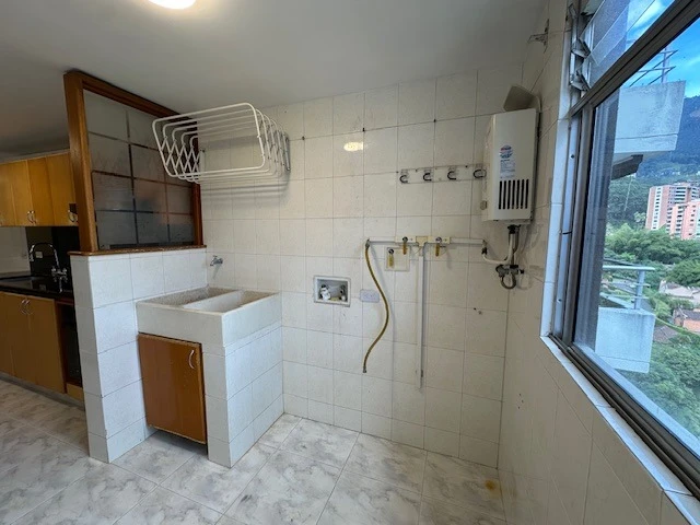 Arriendo Apartamento en el Poblado