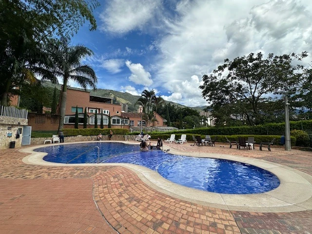 Arriendo Apartamento en el Poblado