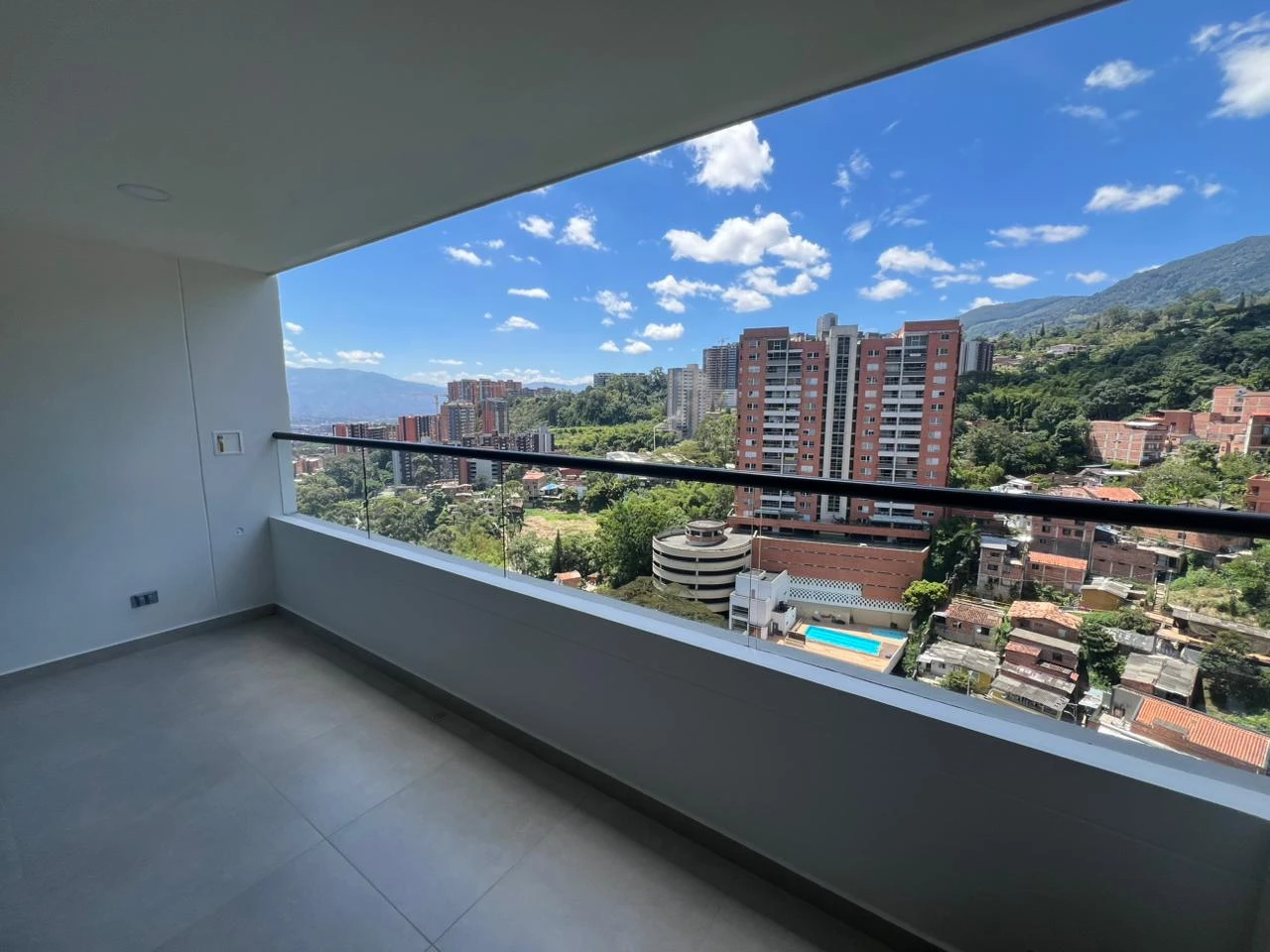 Apartamento en Arriendo Camino Verde Envigado