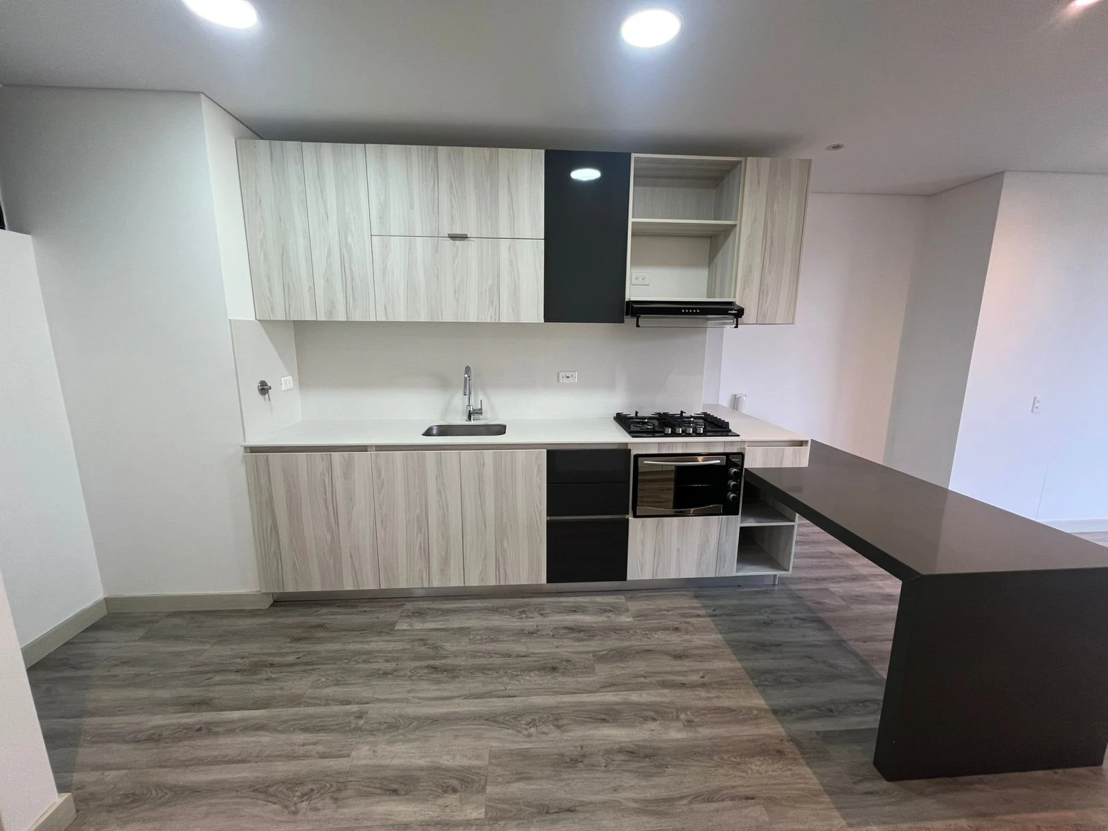 Apartaestudio en Arriendo Loma Los Gonzalez Medellin