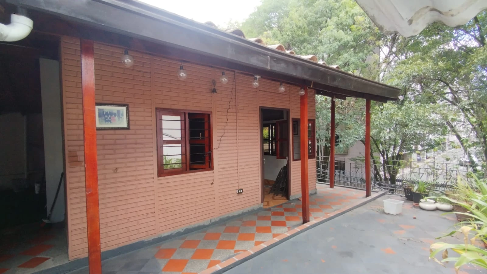 Casa En Venta En Laureles