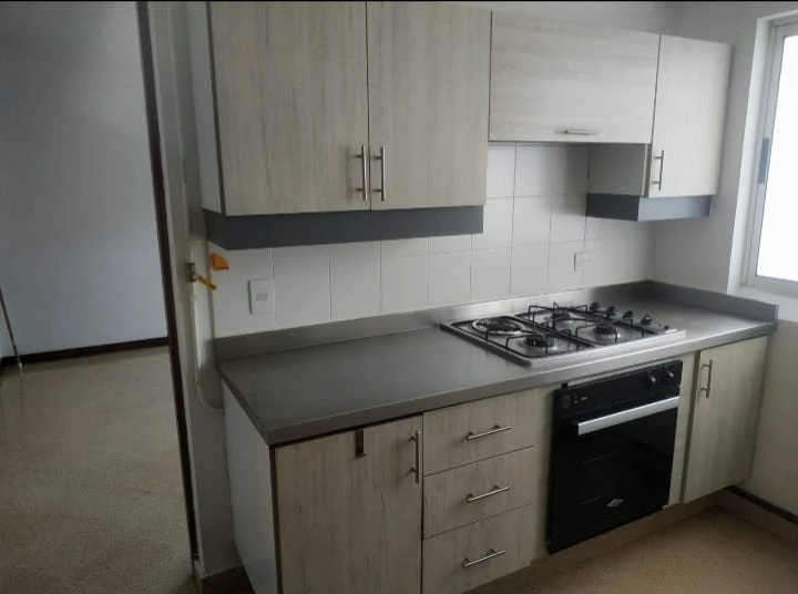 Arriendo Apartamento en el Poblado Los Balsos