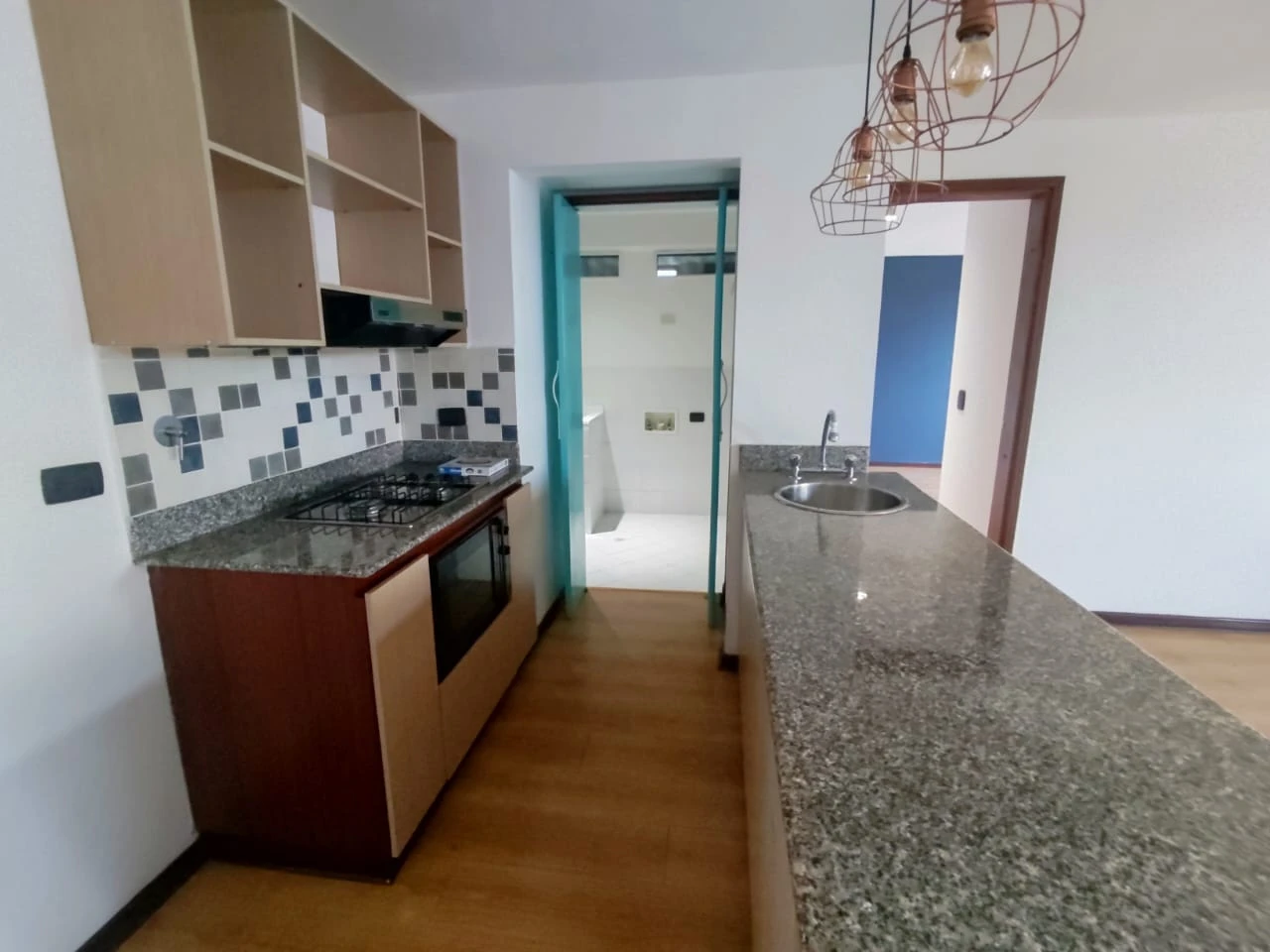 Aparta Estudio en Arriendo sector Trannsversal Superior