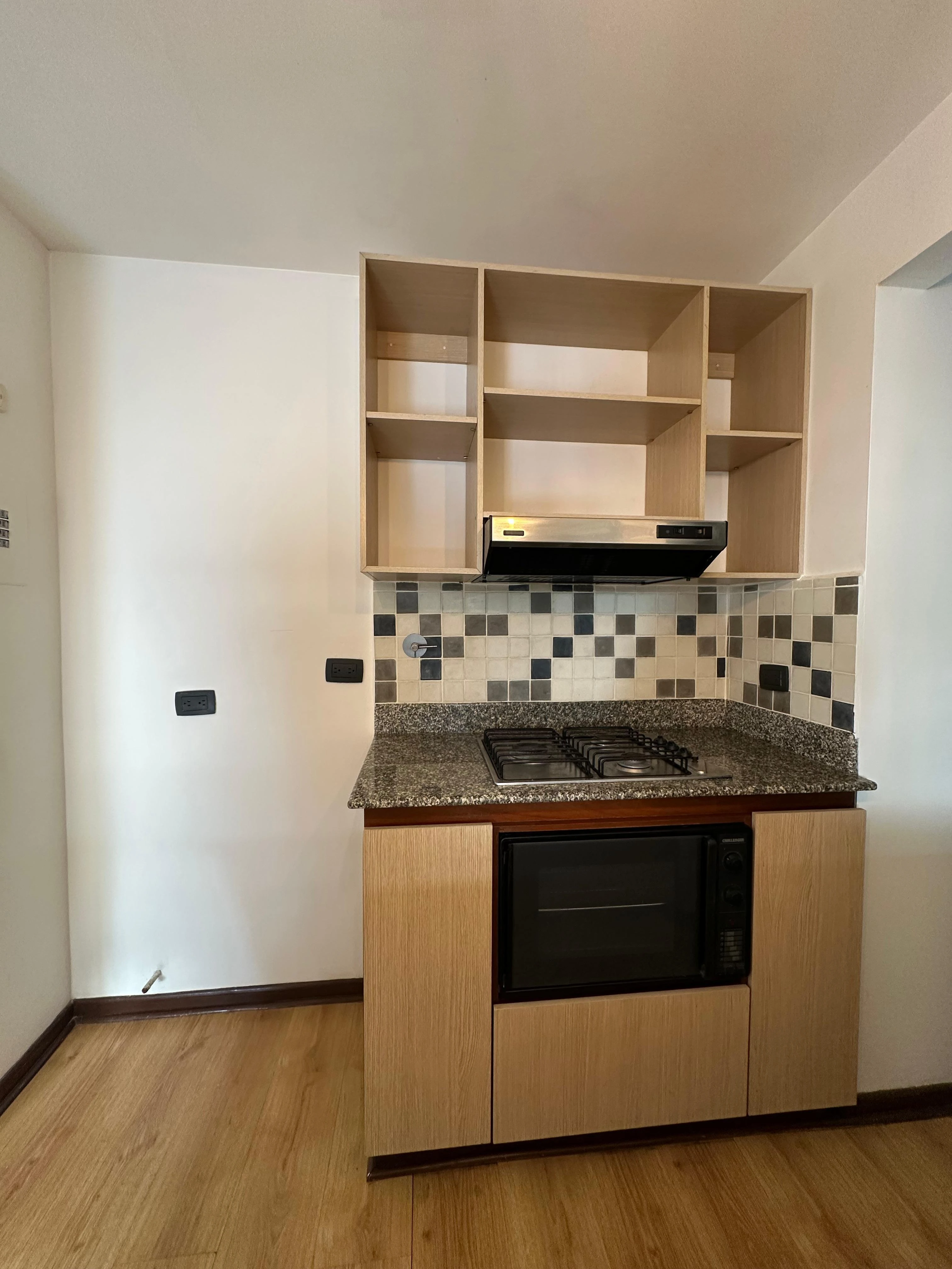Aparta Estudio en Arriendo sector Trannsversal Superior