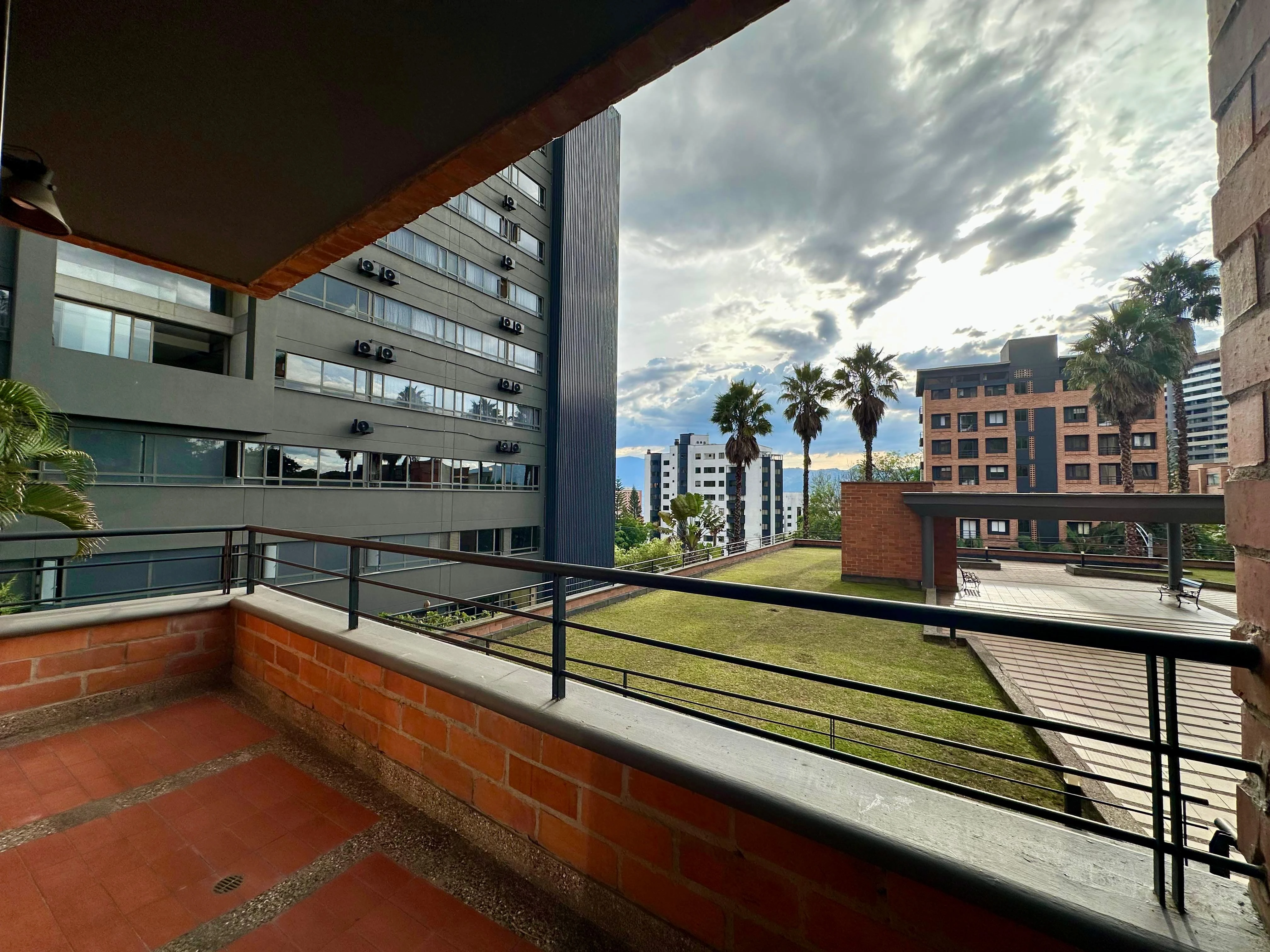Aparta Estudio en Arriendo sector Trannsversal Superior