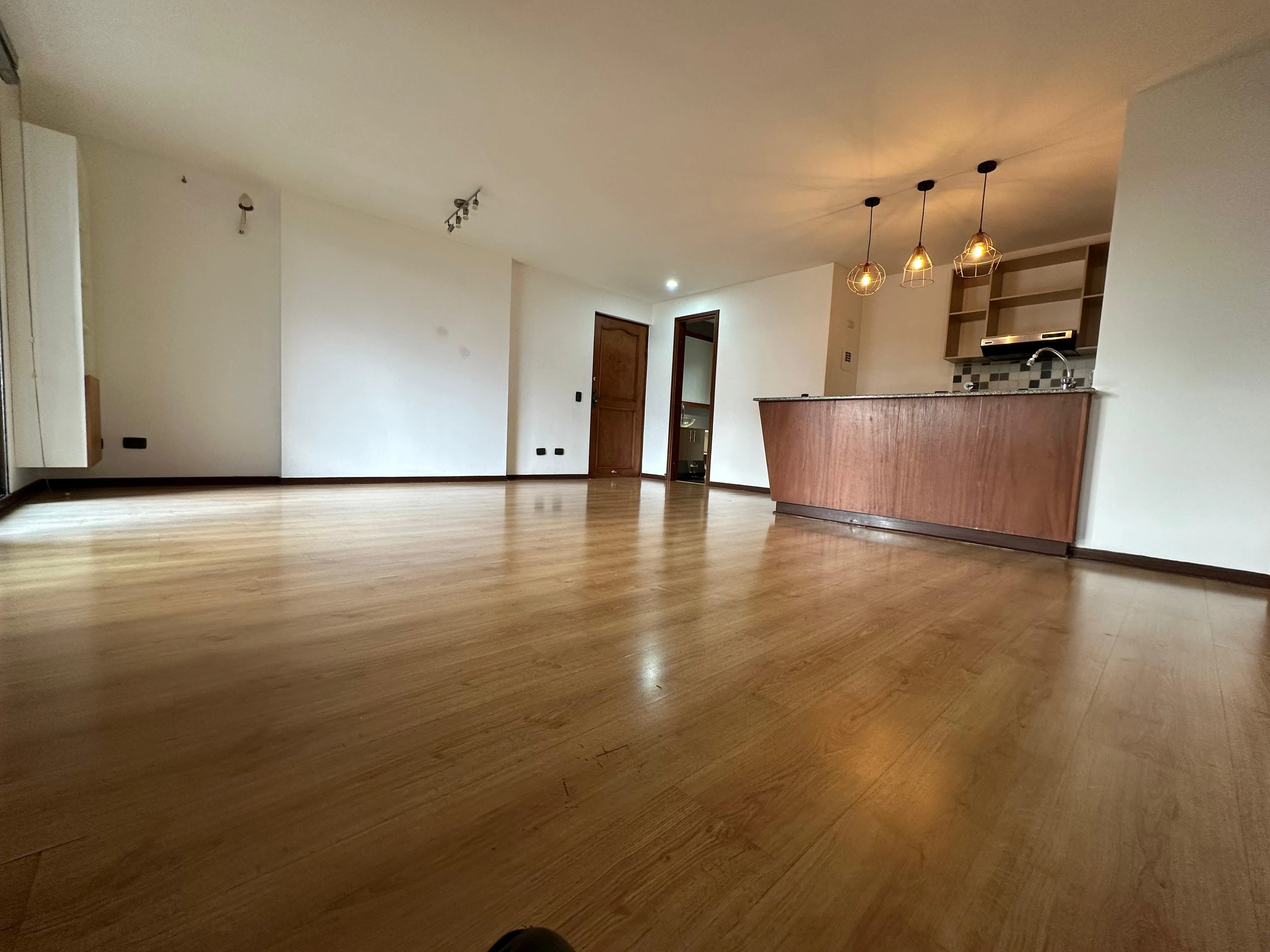 Aparta Estudio en Arriendo sector Trannsversal Superior