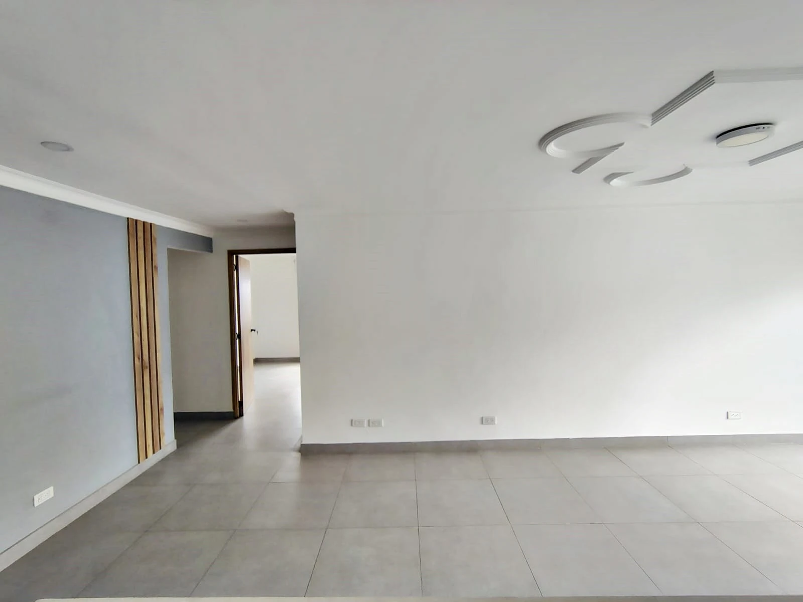 Apartamento en arriendo sector Loma del Encierro