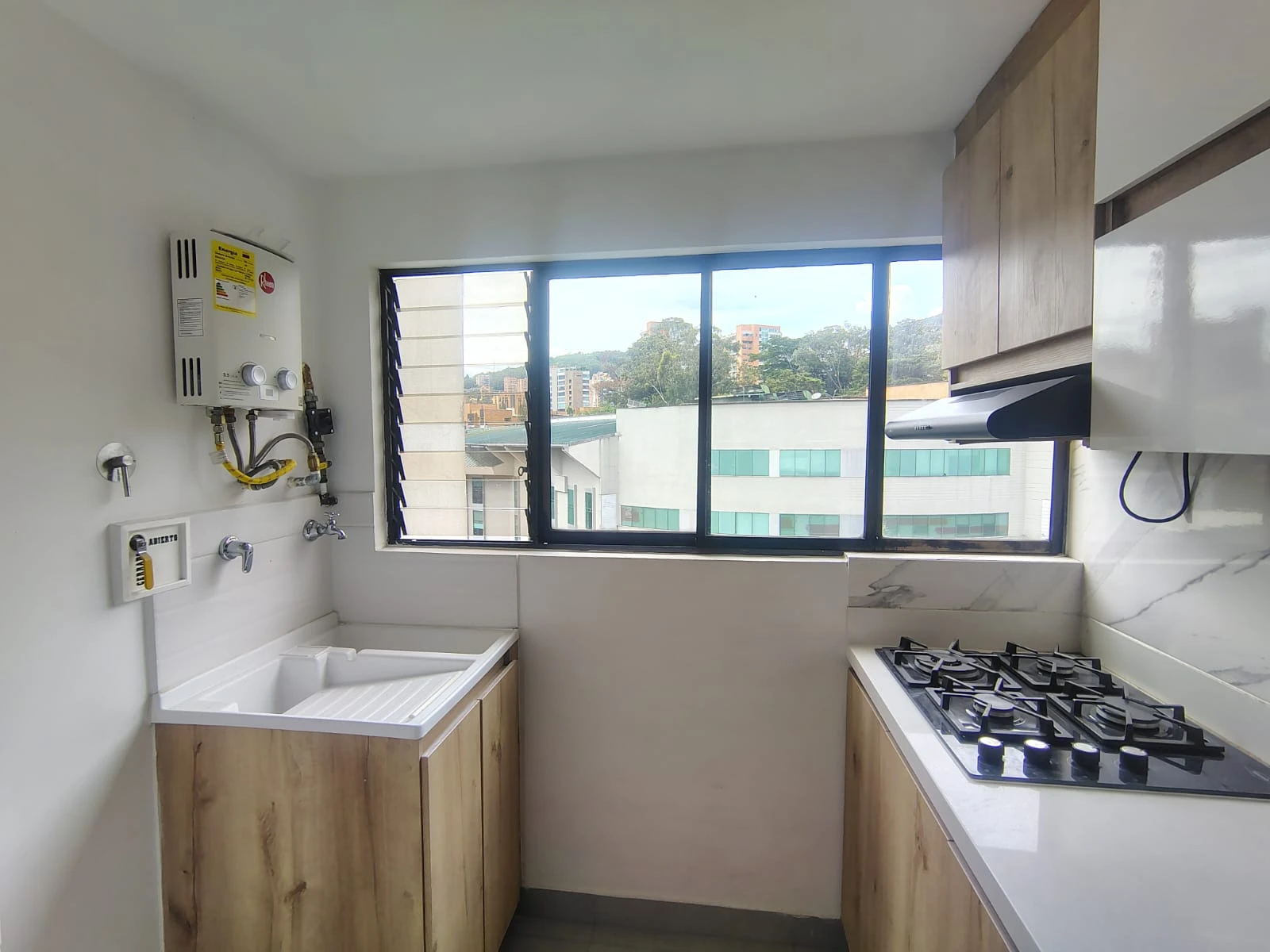 Apartamento en arriendo sector Loma del Encierro