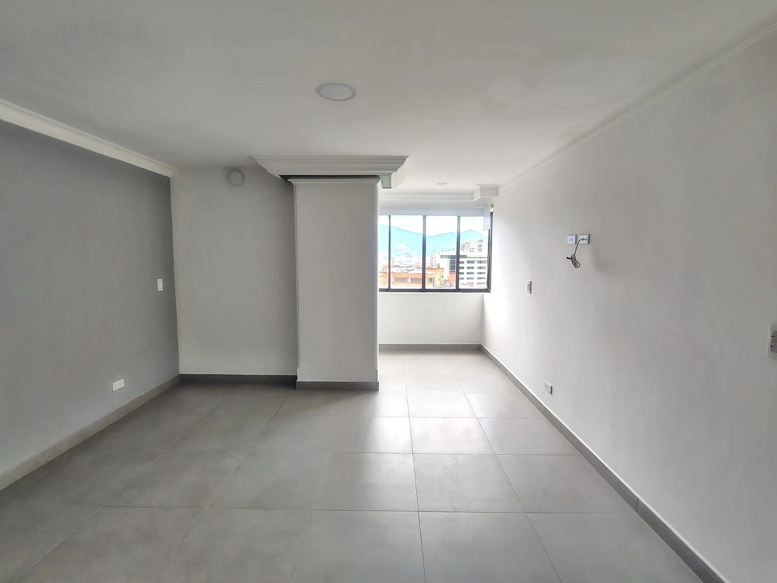Apartamento en arriendo sector Loma del Encierro