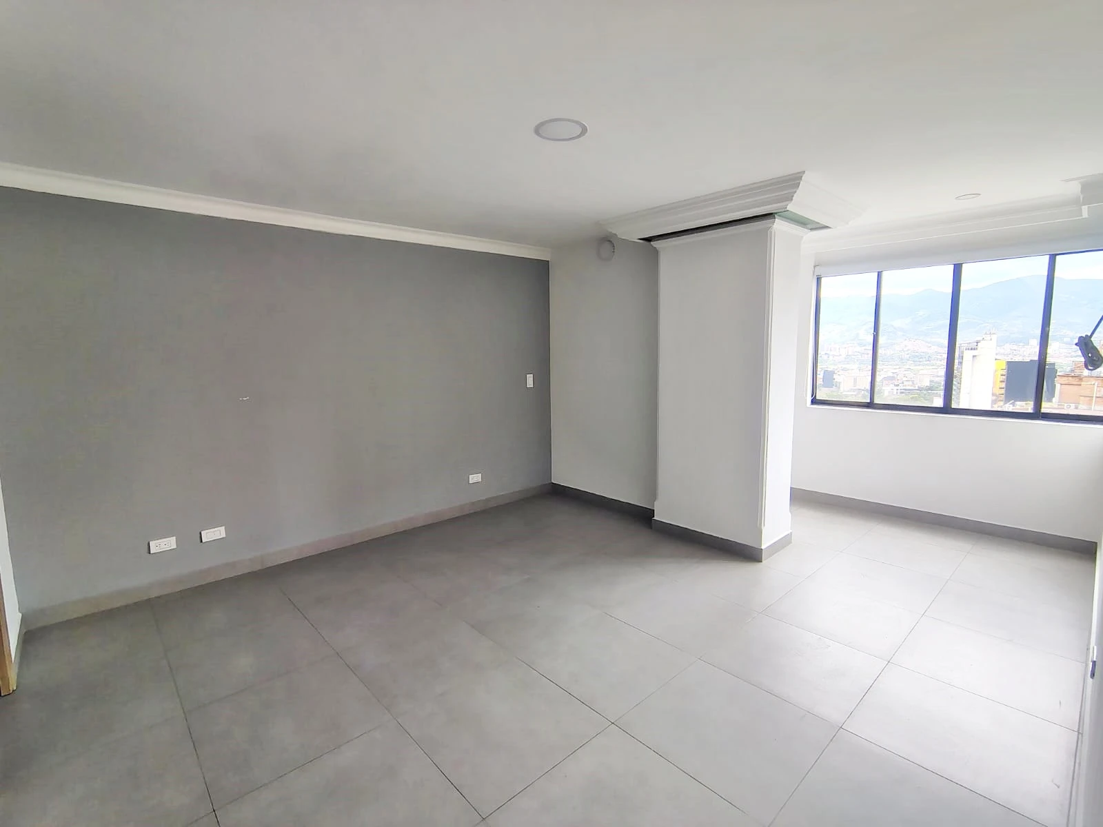 Apartamento en arriendo sector Loma del Encierro