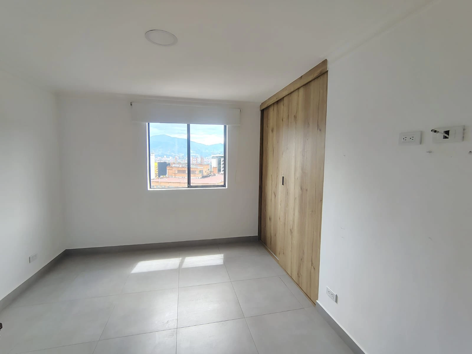 Apartamento en arriendo sector Loma del Encierro