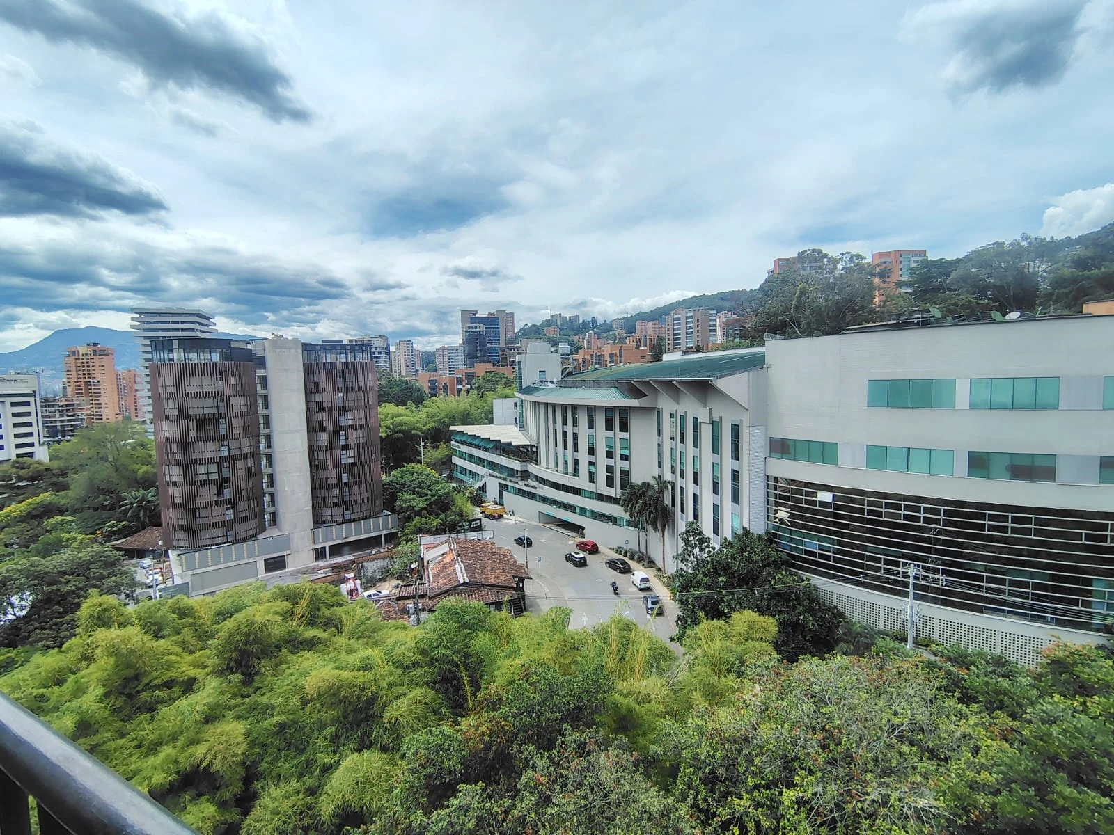 Apartamento en arriendo sector Loma del Encierro