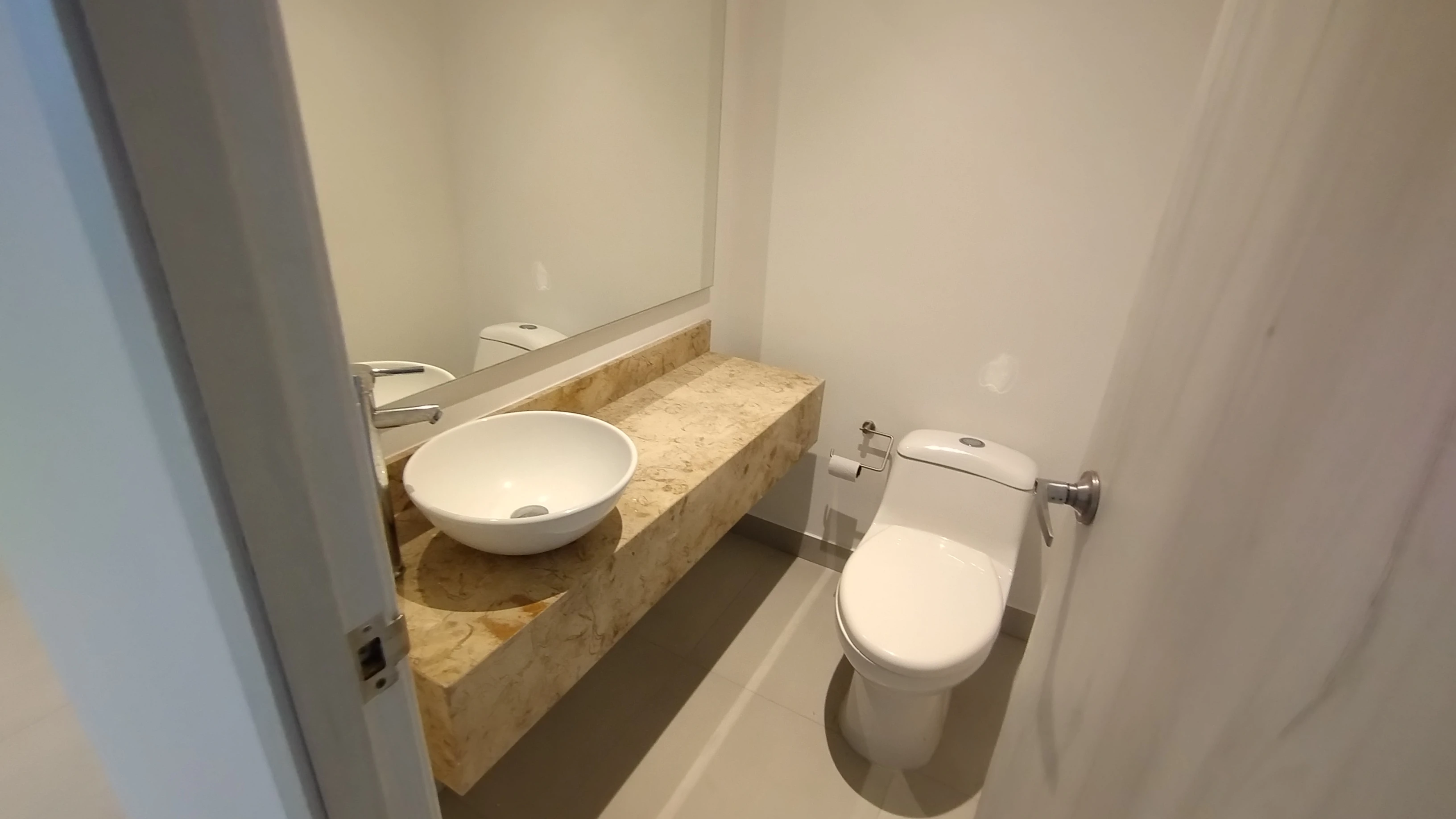 APARTAMENTO EN ARRIENDO EN EL PORTAL DEL GENOVÉS