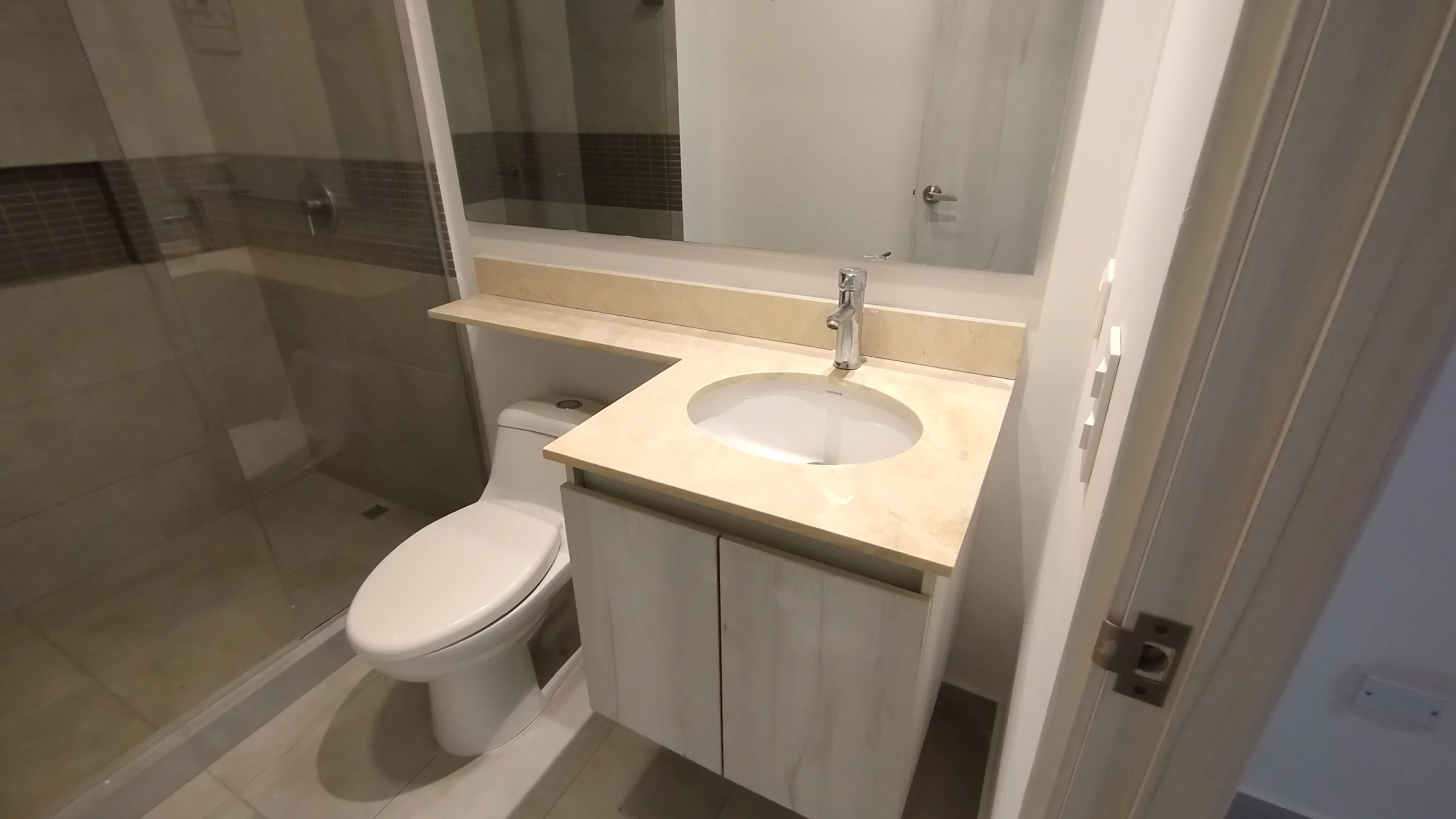 APARTAMENTO EN ARRIENDO EN EL PORTAL DEL GENOVÉS