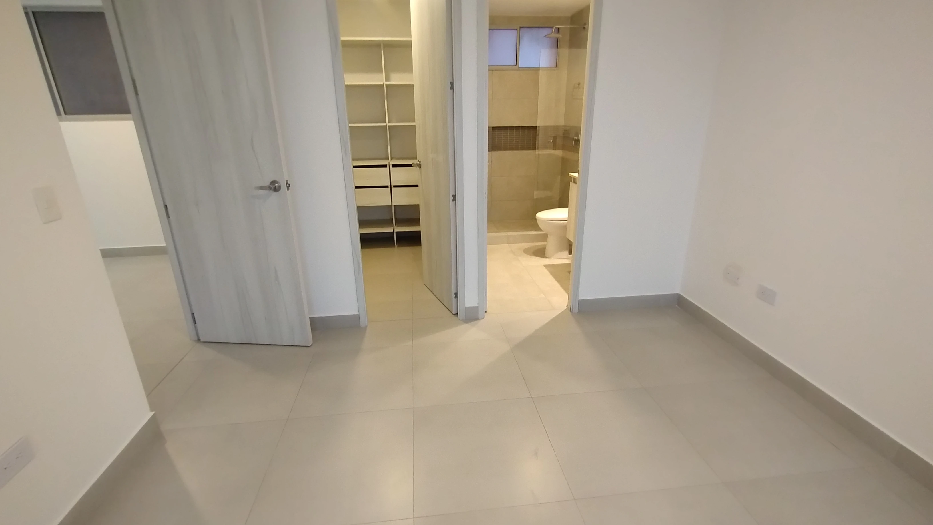 APARTAMENTO EN ARRIENDO EN EL PORTAL DEL GENOVÉS