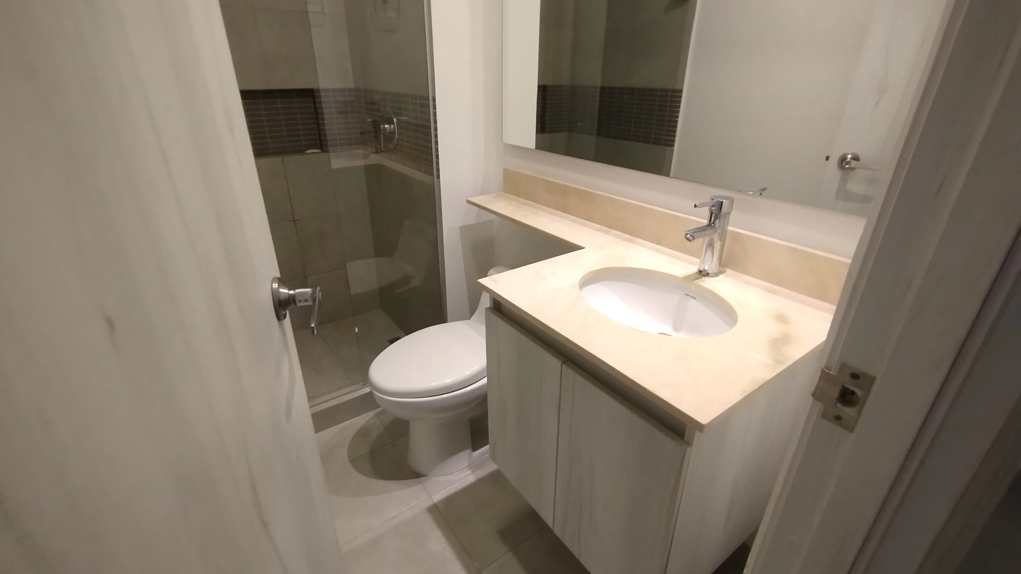 APARTAMENTO EN ARRIENDO EN EL PORTAL DEL GENOVÉS
