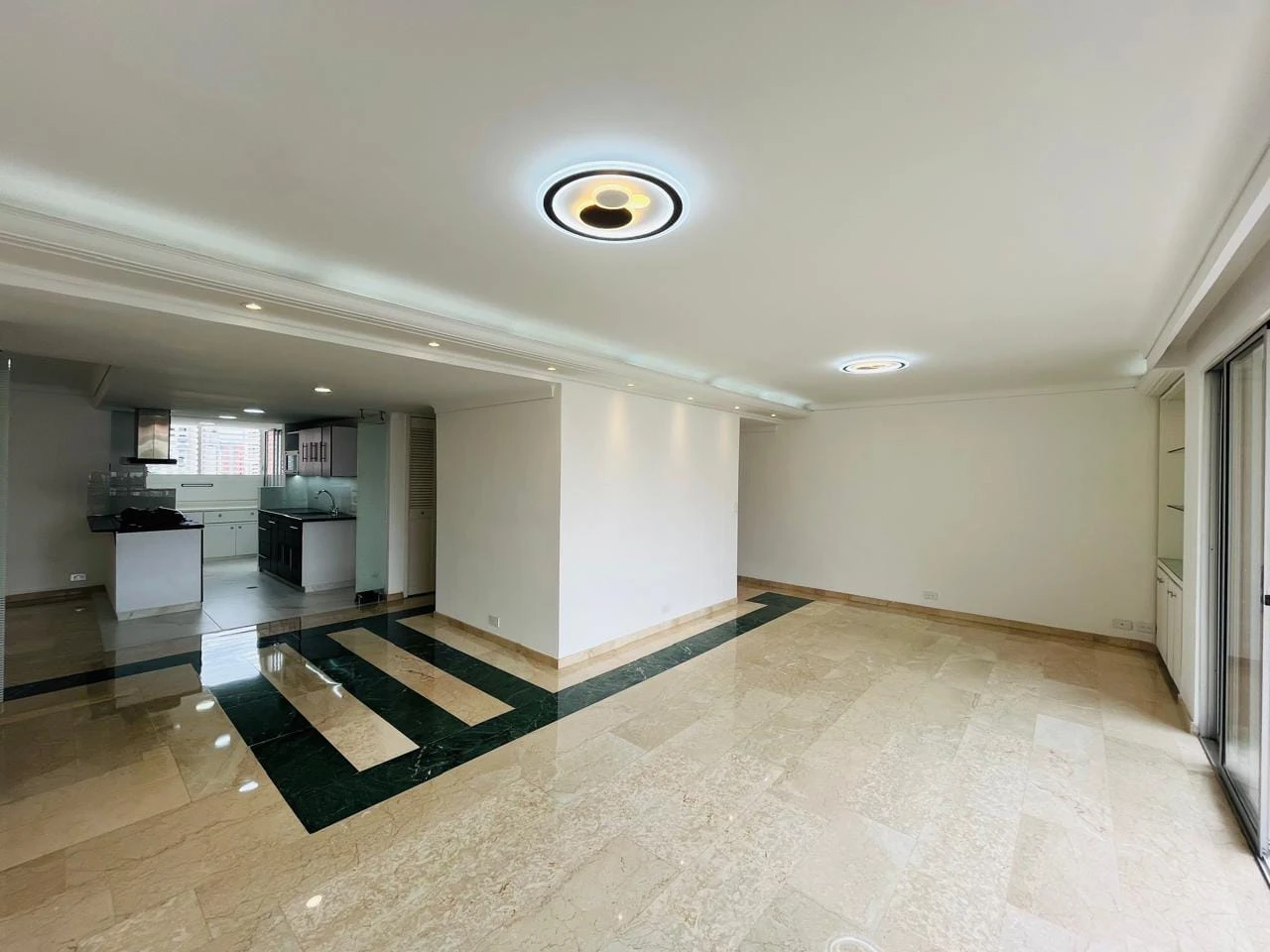 Arriendo Apartamento en el Poblado