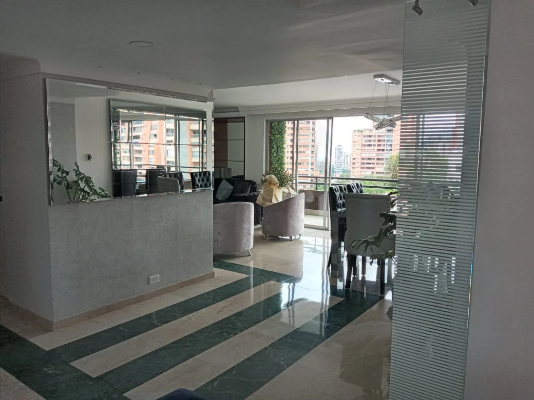 Arriendo Apartamento en el Poblado