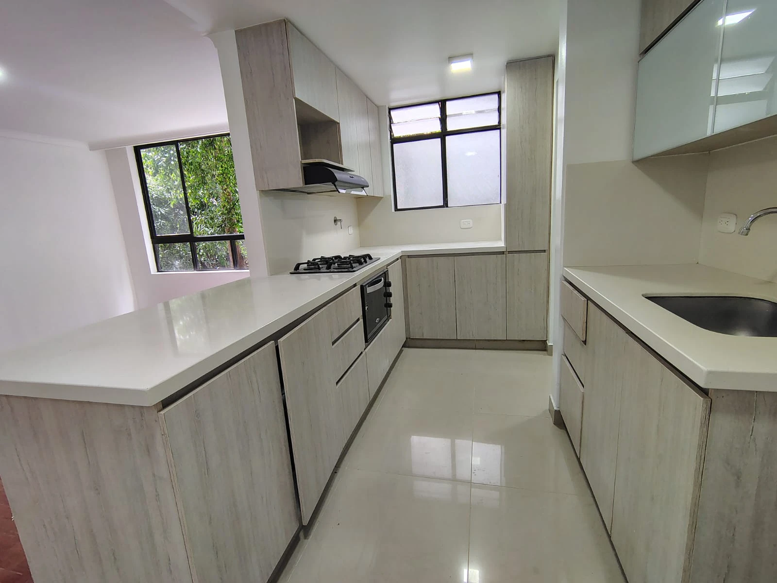 Apartamento en arriendo sector Milla de Oro