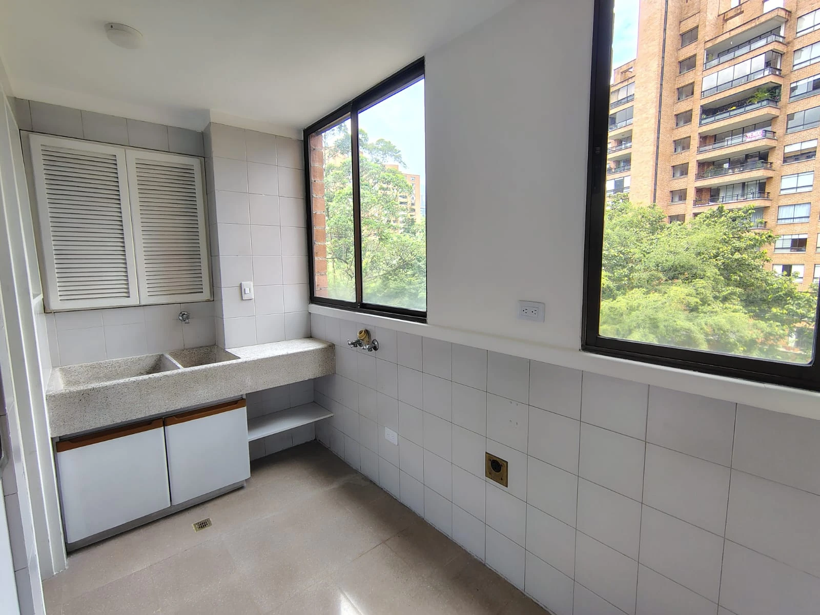 Apartamento en arriendo sector Milla de Oro