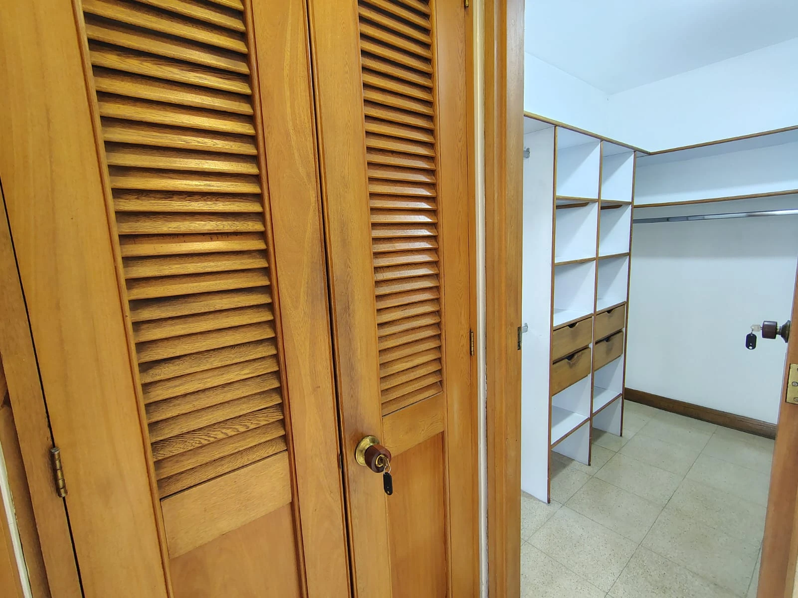 Apartamento en arriendo sector Milla de Oro
