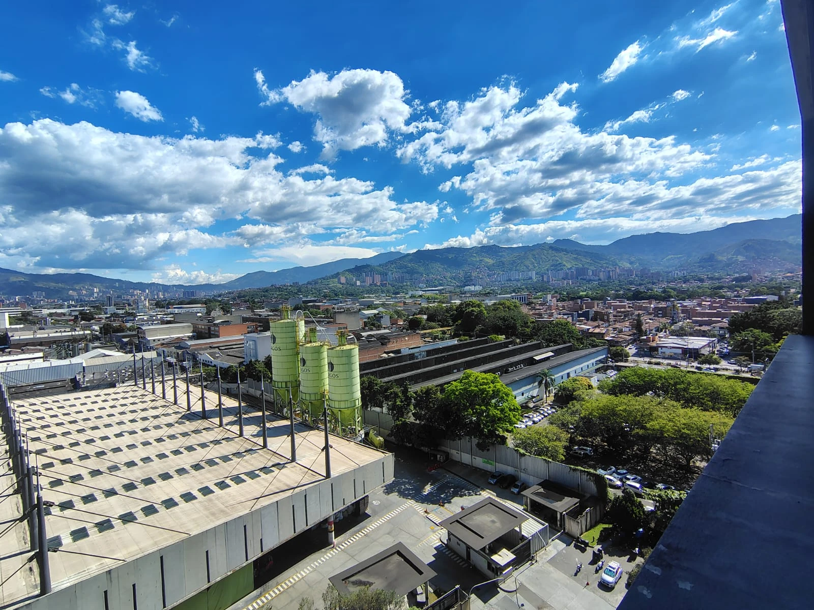Apartamento en arriendo sector Santafé 