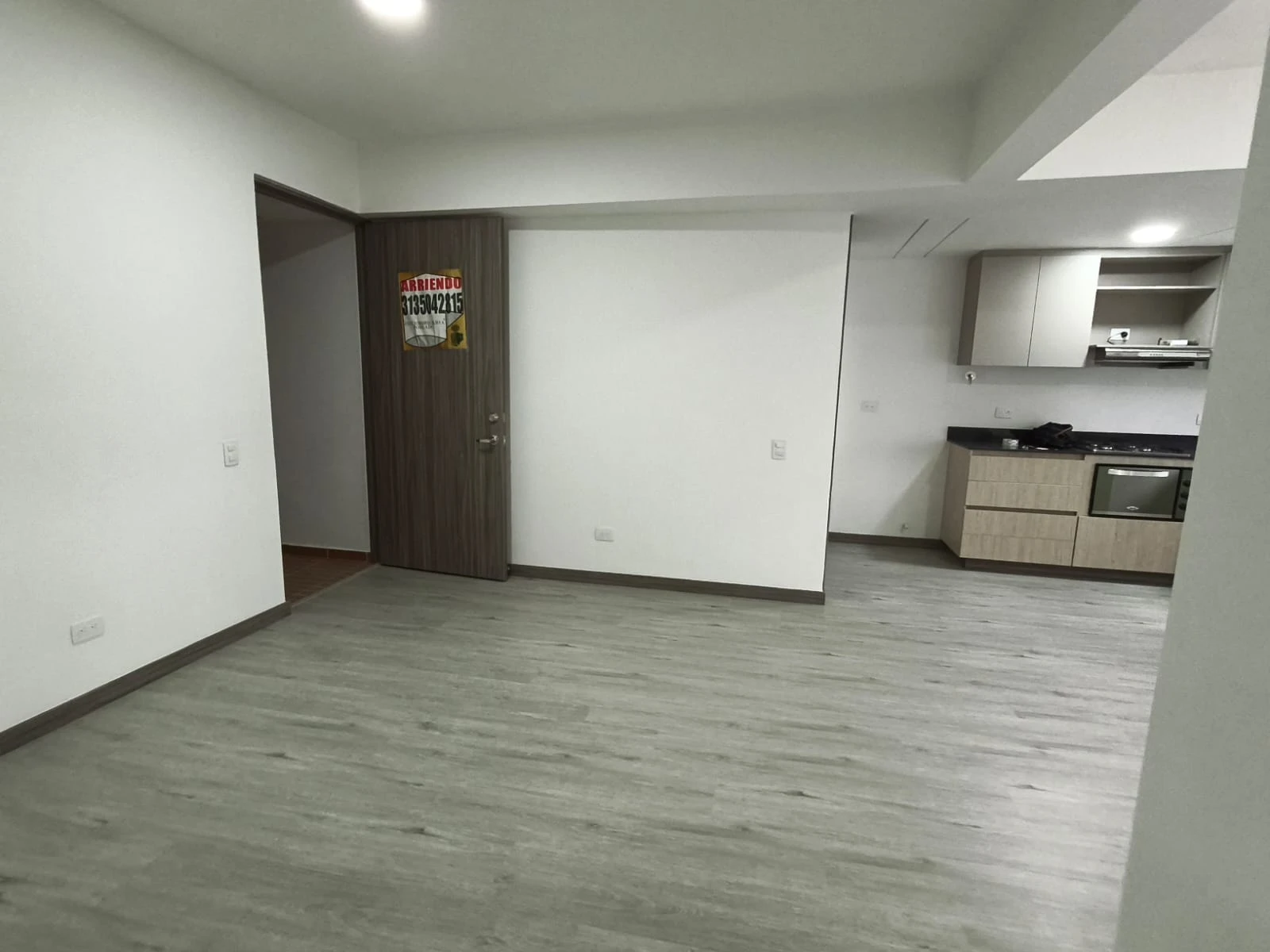 Apartamento en arriendo sector Via las  Palmas, Bosque Santo